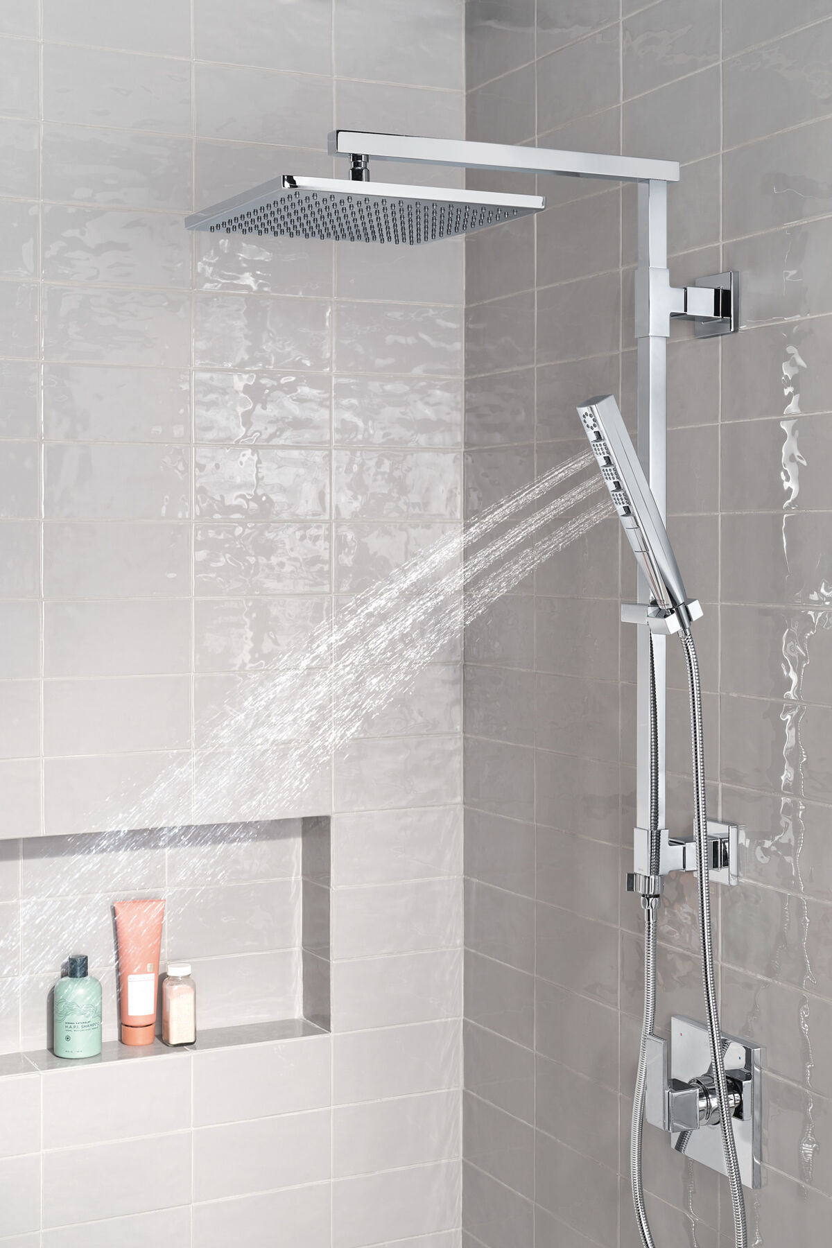 Emerge&reg; 26" Angular Shower Column
