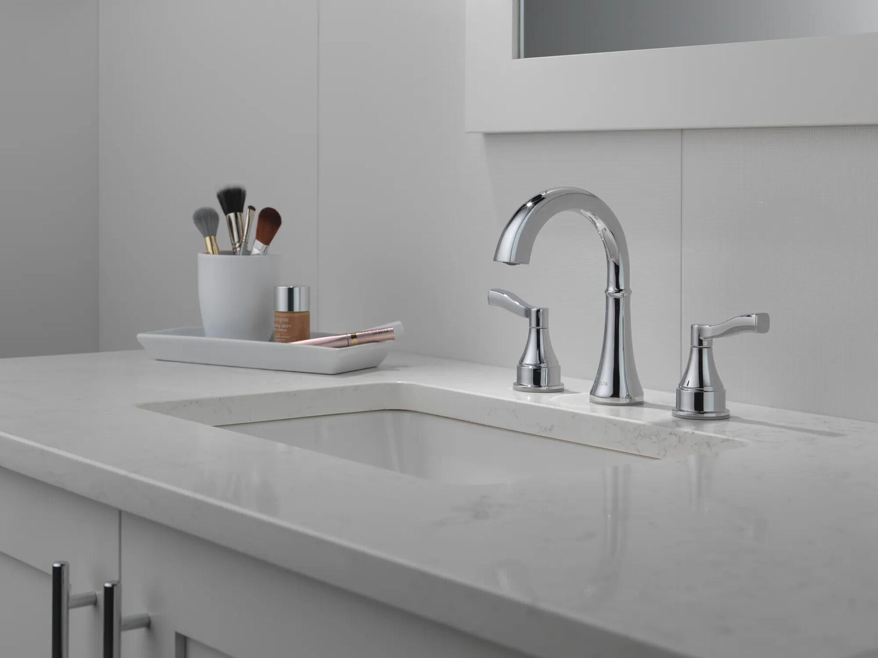 Two Handle Widespread Bathroom Faucet (Recertified)