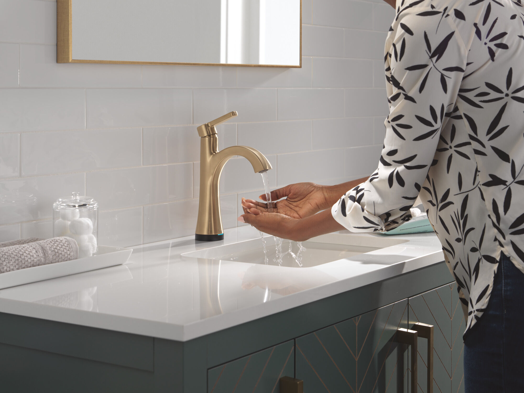 Touch2O Bathroom Faucet with Touchless Technology in Champagne
