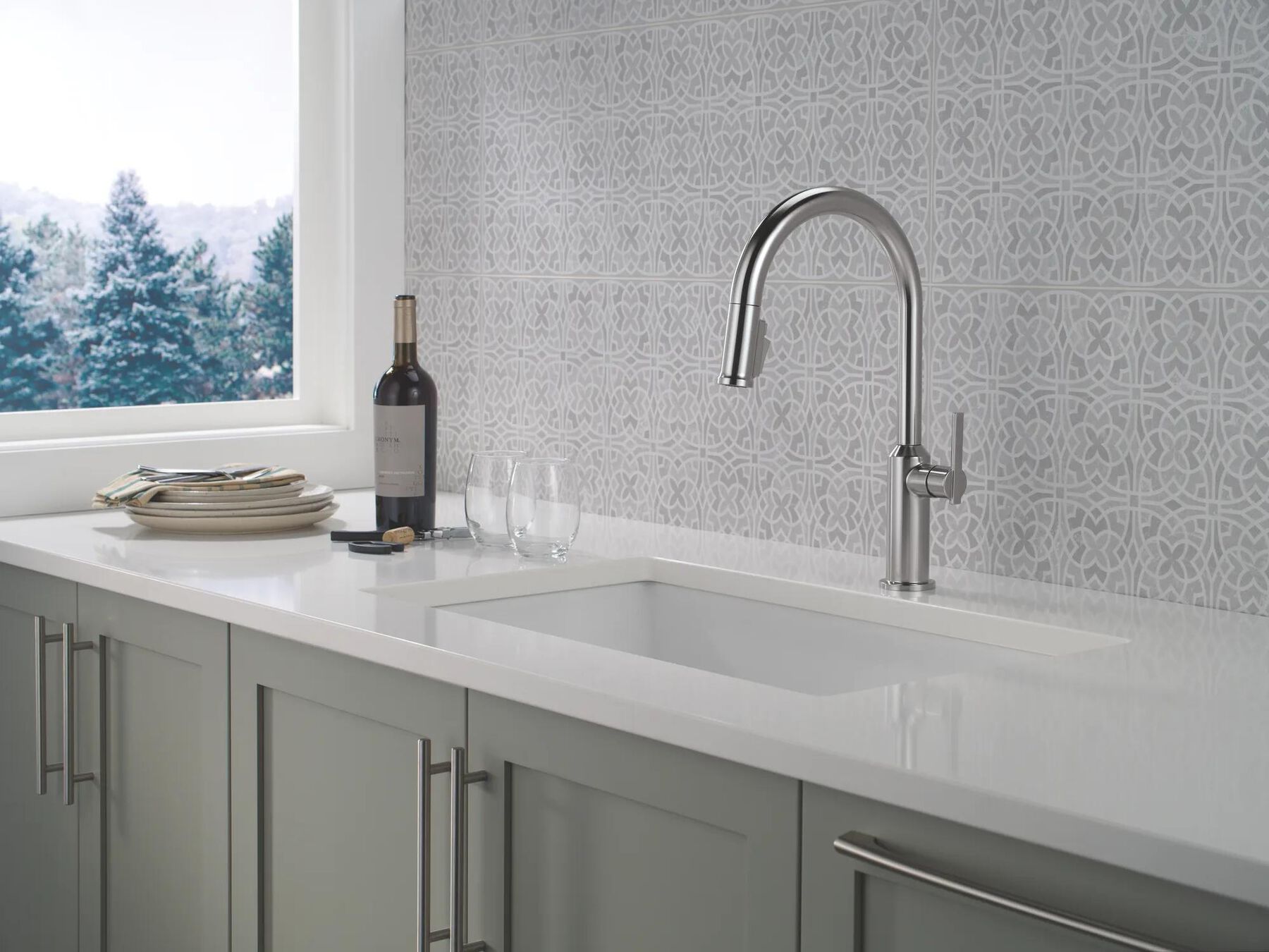 Single Handle Pull-Down Kitchen Faucet