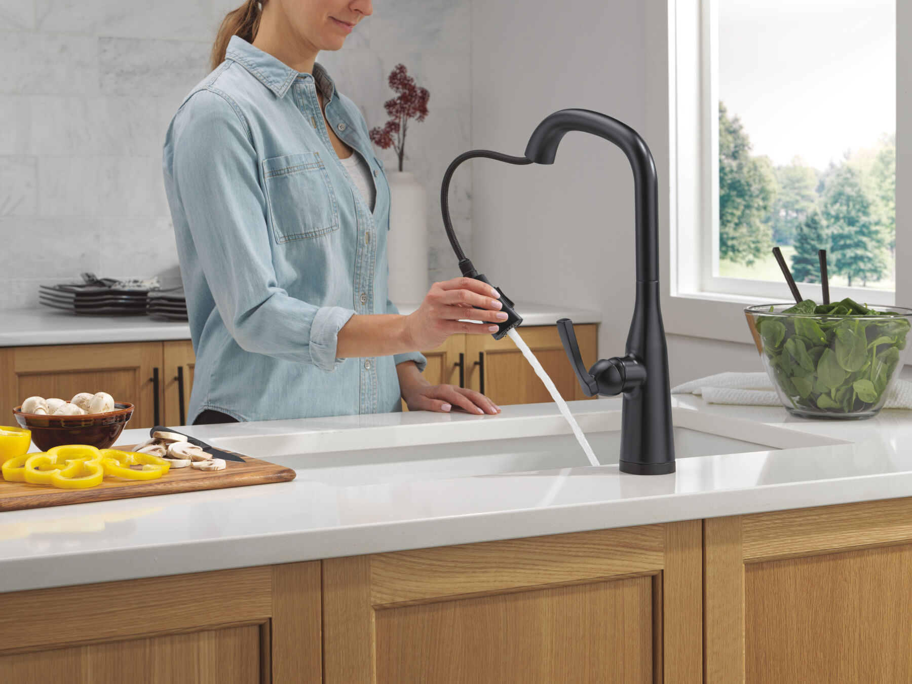 VoiceIQ&reg; Single Handle Pull-Down Faucet with Touch<sub>2</sub>O&reg; Technology