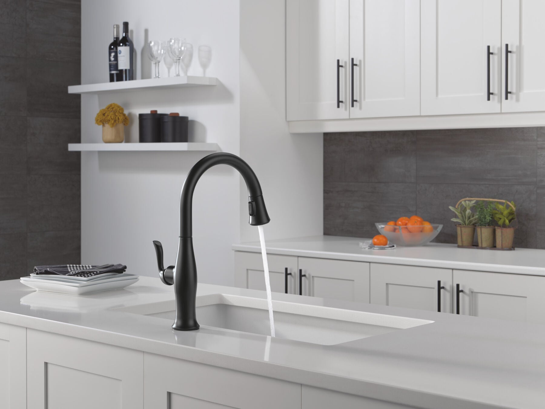 Single Handle Pull-Down Kitchen Faucet