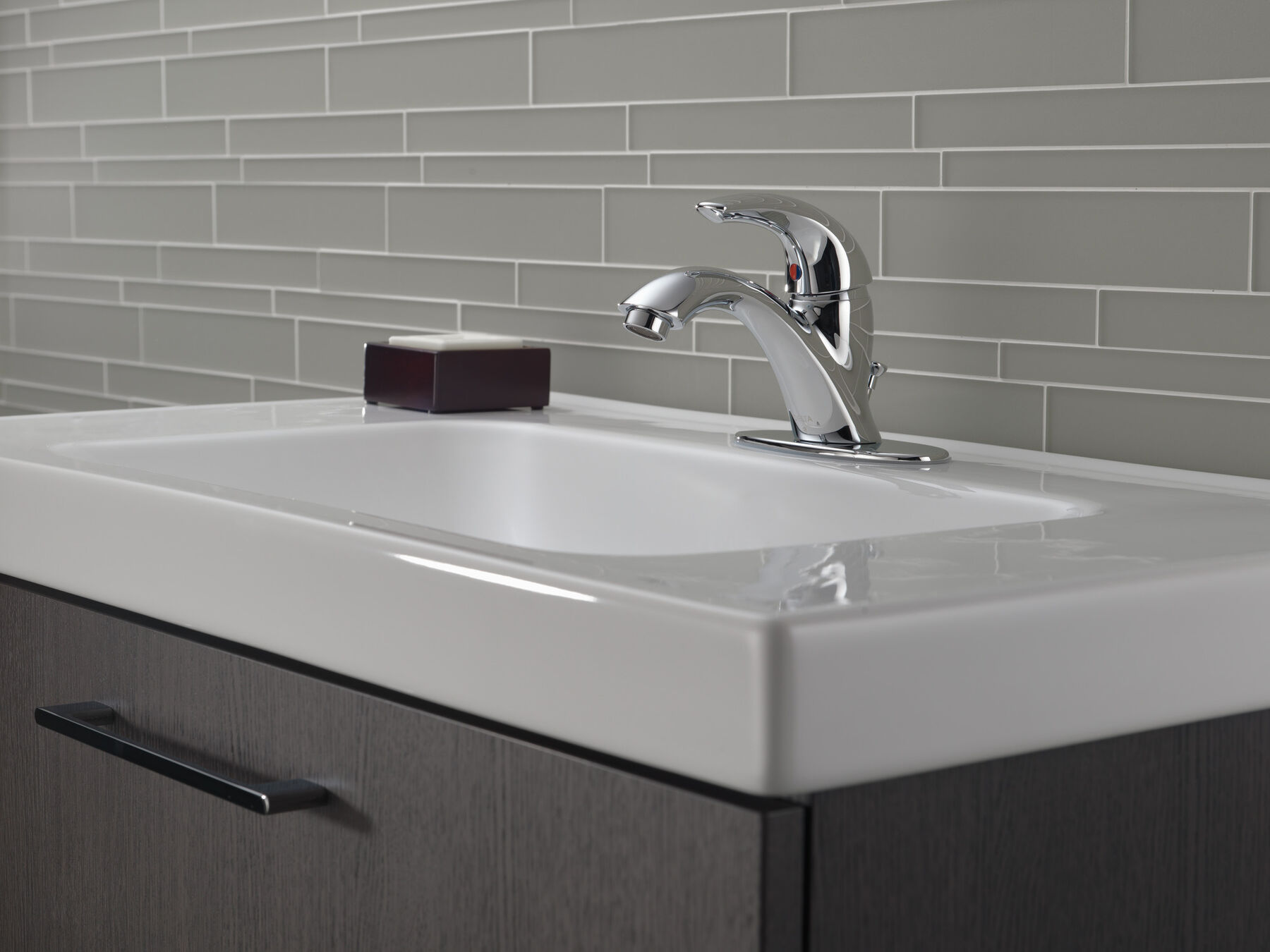 Single Handle Bathroom Faucet