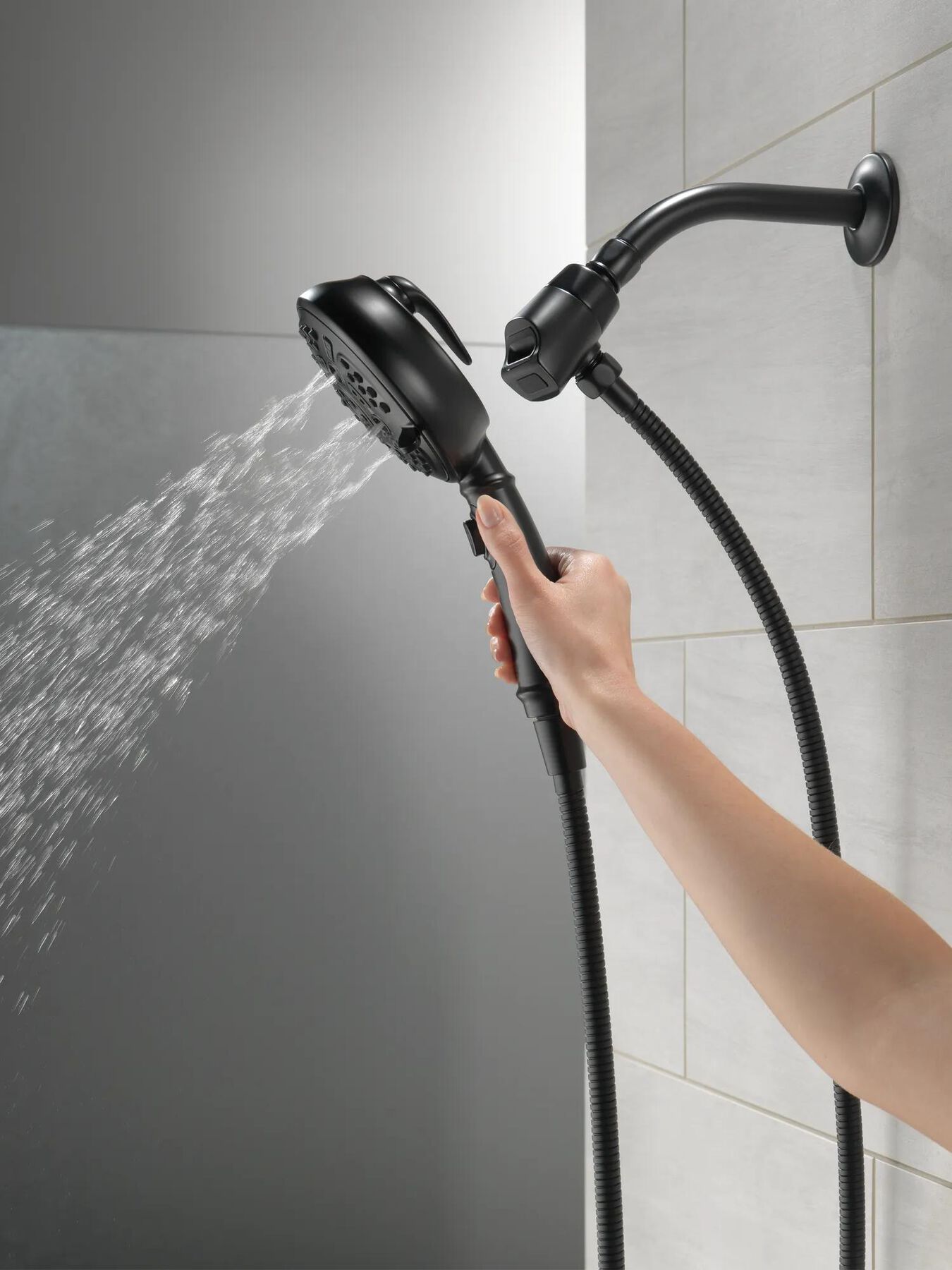 SureDock&trade; 7-Setting Hand Shower