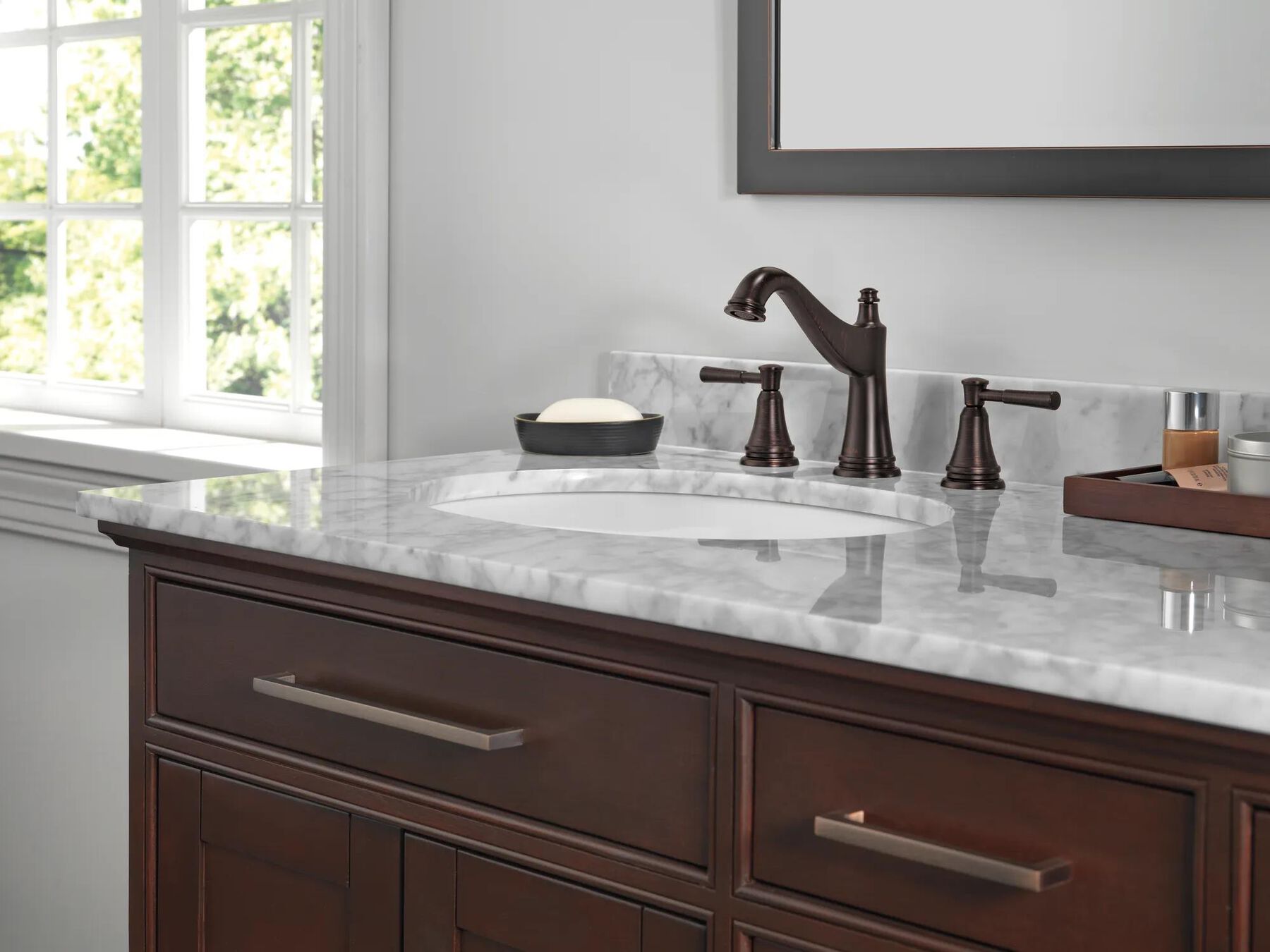 Two Handle Widespread Bathroom Faucet