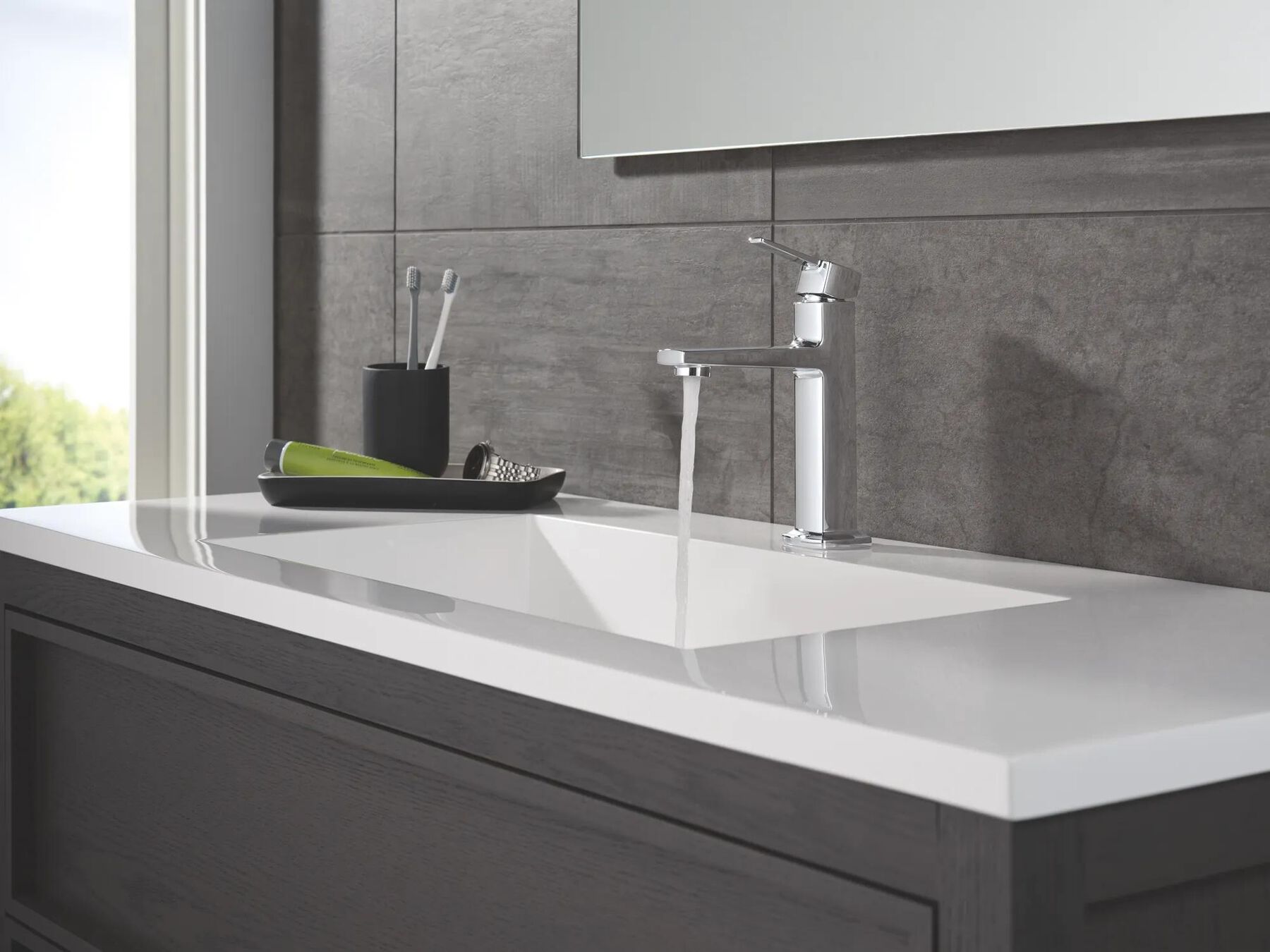 Single Handle Bathroom Faucet