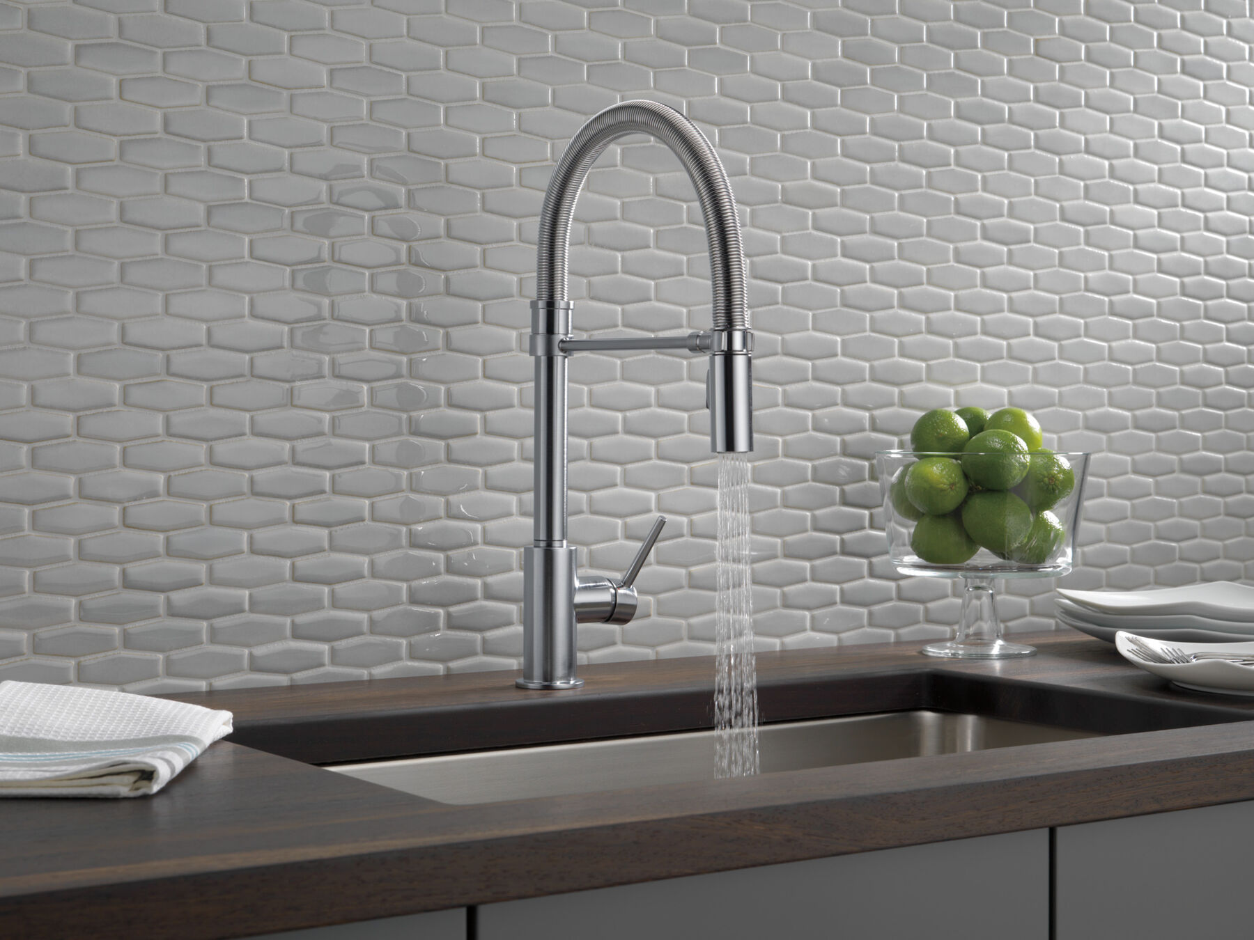Single-Handle Pull-Down Spring Kitchen Faucet (Recertified)