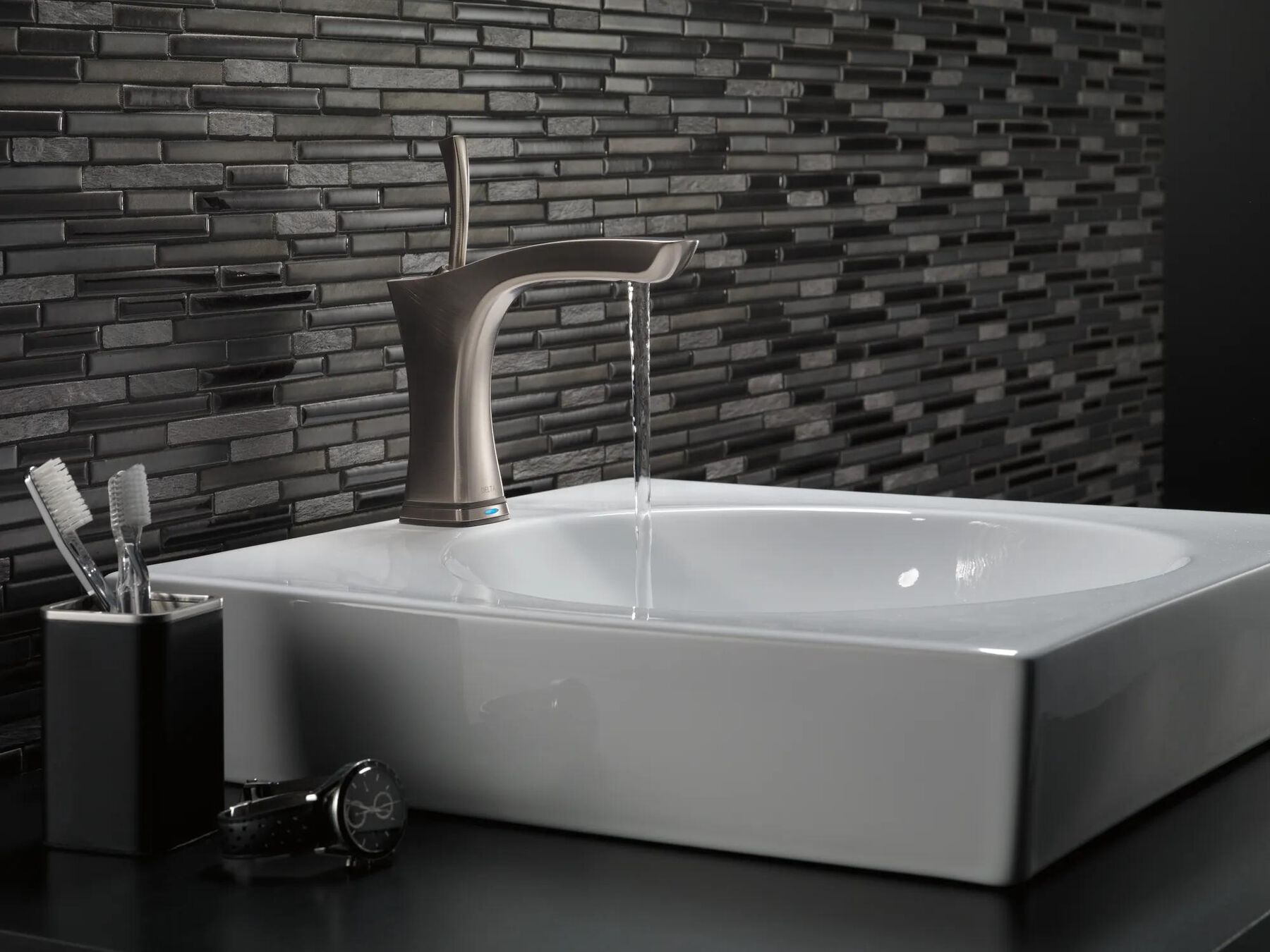 Single Handle Bathroom Faucet with Touch<sub>2</sub>O.xt&reg; Technology