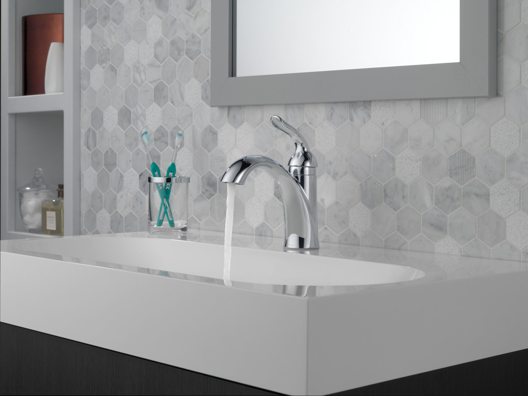 Single Handle Bathroom Faucet