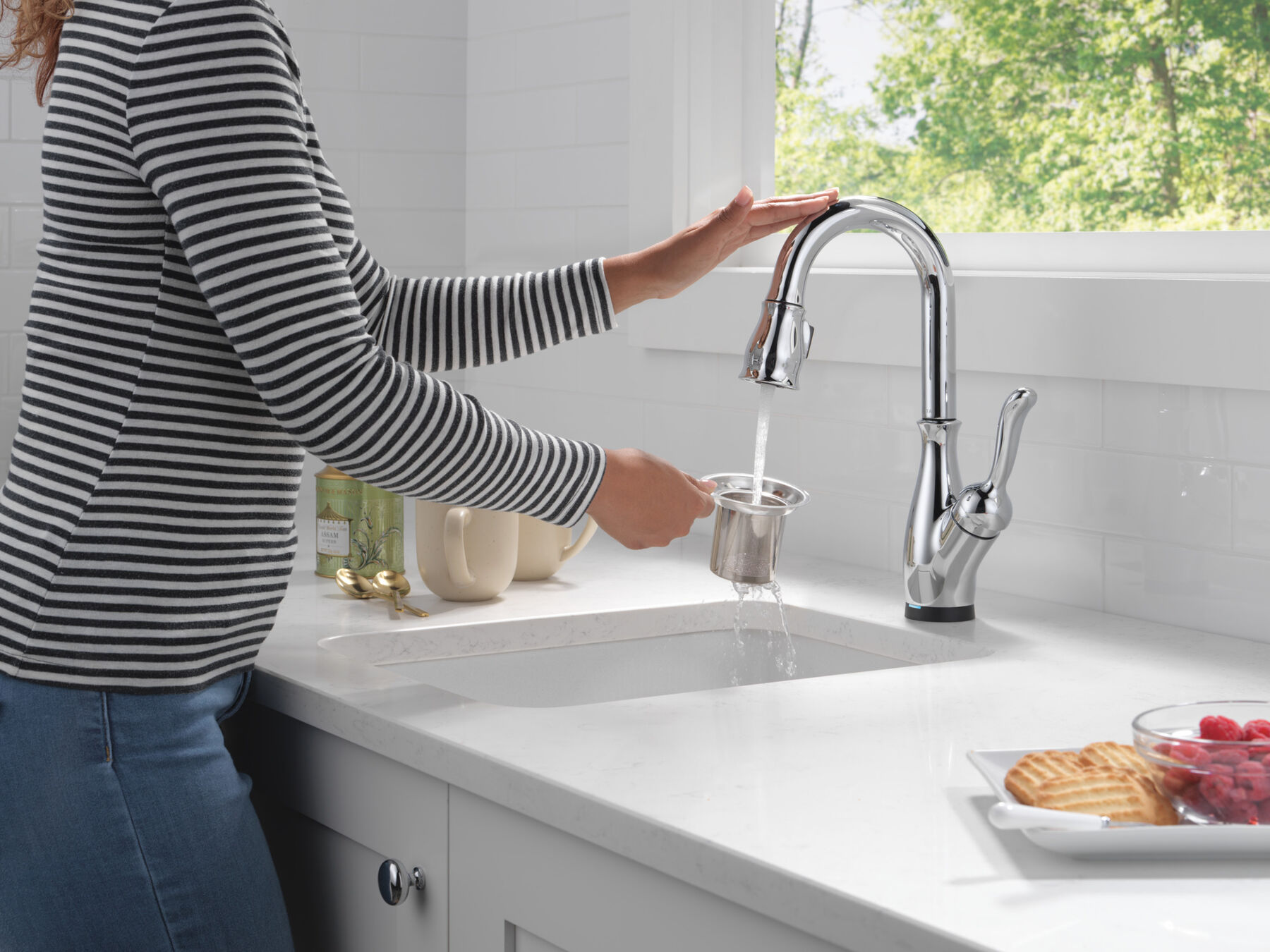 Touch2O&reg; Bar / Prep Faucet with Touchless Technology