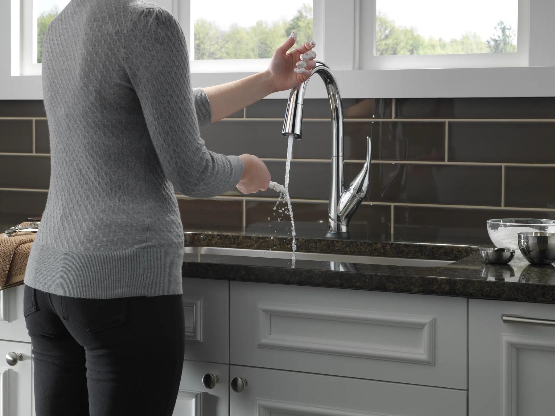 Single Handle Pull-Down Kitchen Faucet with Touch<sub>2</sub>O&reg; and ShieldSpray&reg; Technologies