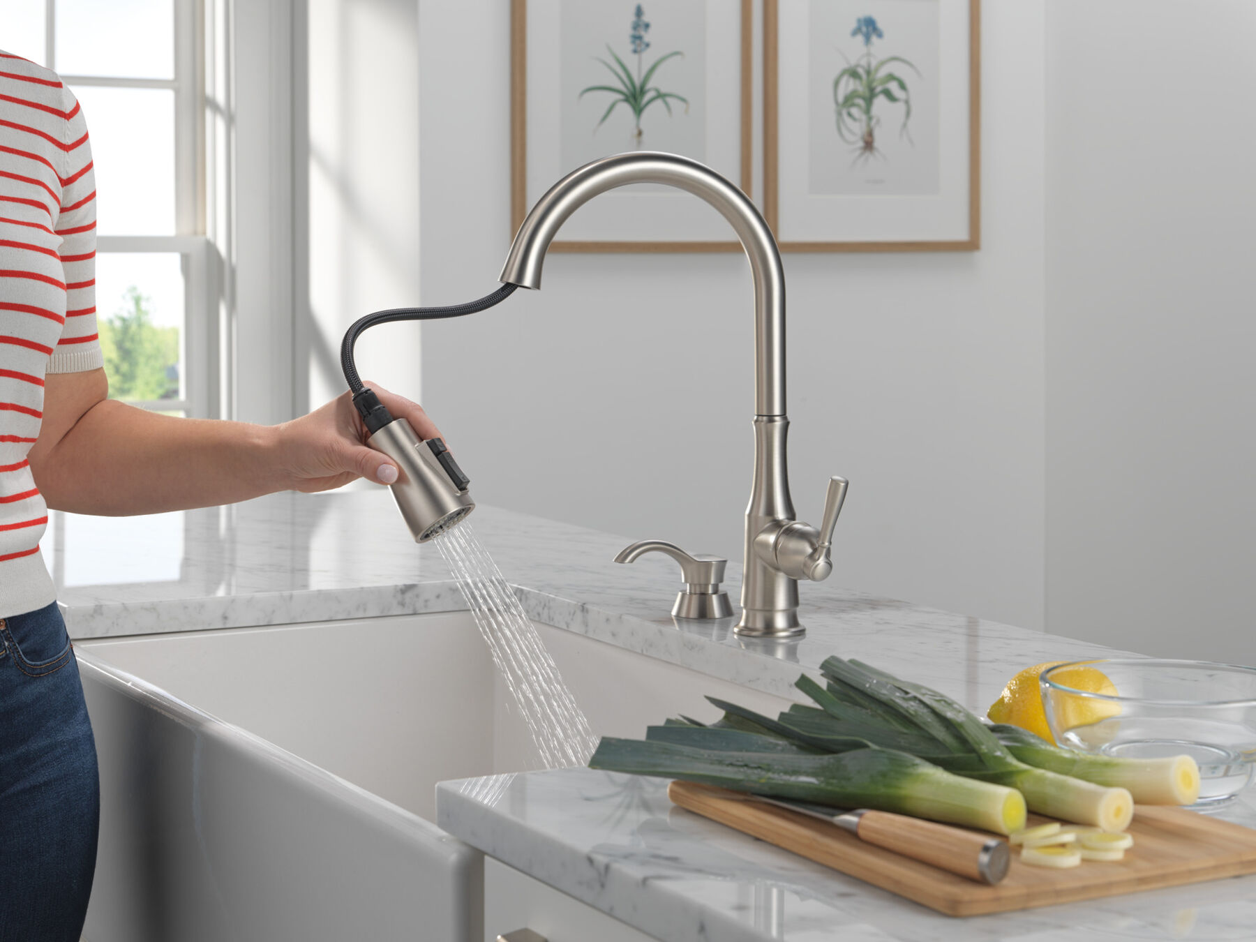 Pull-Down Kitchen Faucet w/Soap (Recertified)