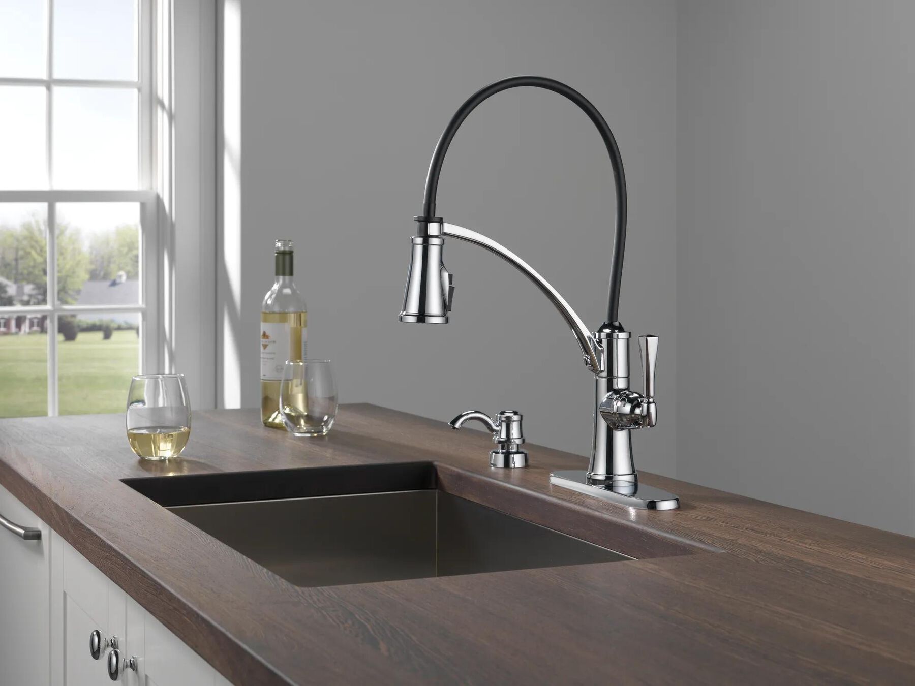 Single Handle Pull-Down Kitchen Faucet with ShieldSpray