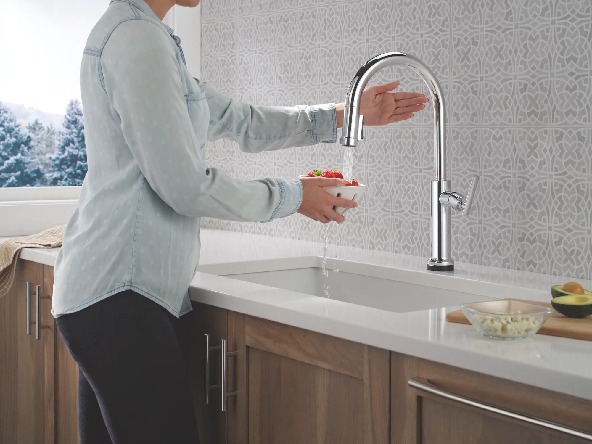 Touch2O® Technology Kitchen Faucet with Touchless Technology in