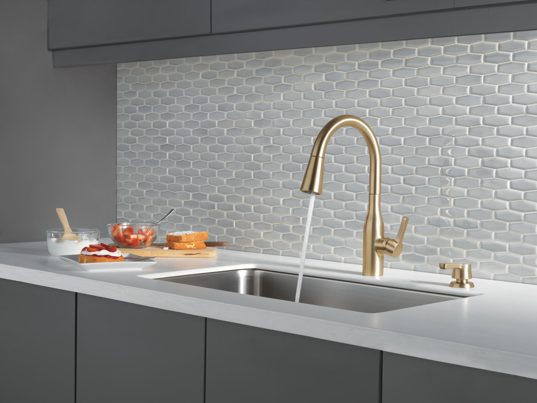 Pull-Down Kitchen Faucet w/Soap (Recertified)