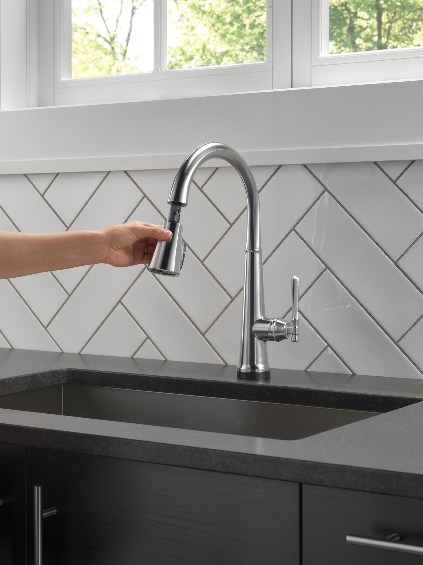 Single Handle Pull-Down Kitchen Faucet with Touch<sub>2</sub>O&reg; Technology