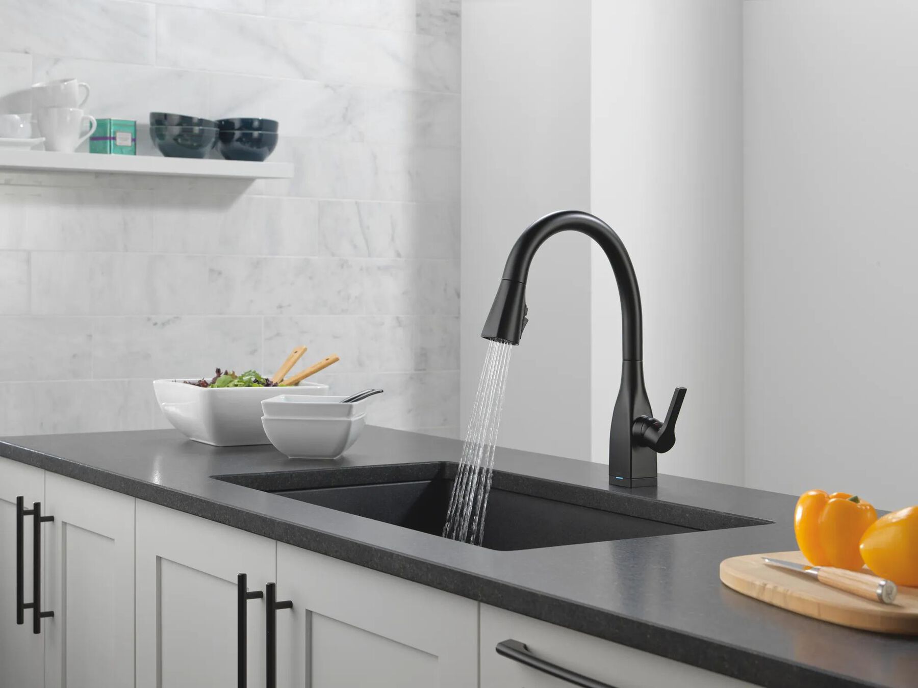 Single Handle Pull-Down Kitchen Faucet With Touch<sub>2</sub>O&reg; Technology And ShieldSpray&reg; Technologies