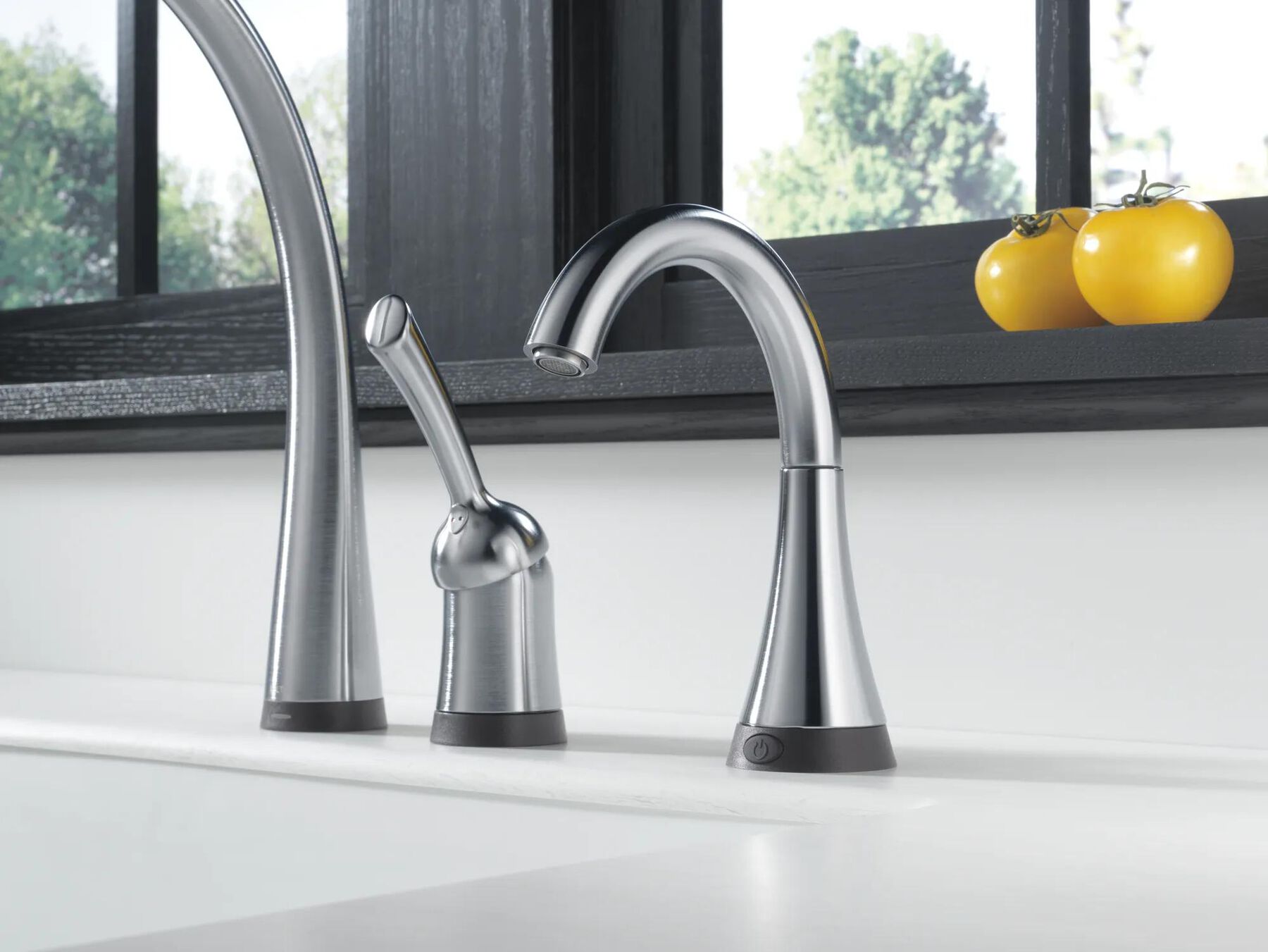 Transitional Beverage Faucet with Touch<sub>2</sub>O&reg; Technology