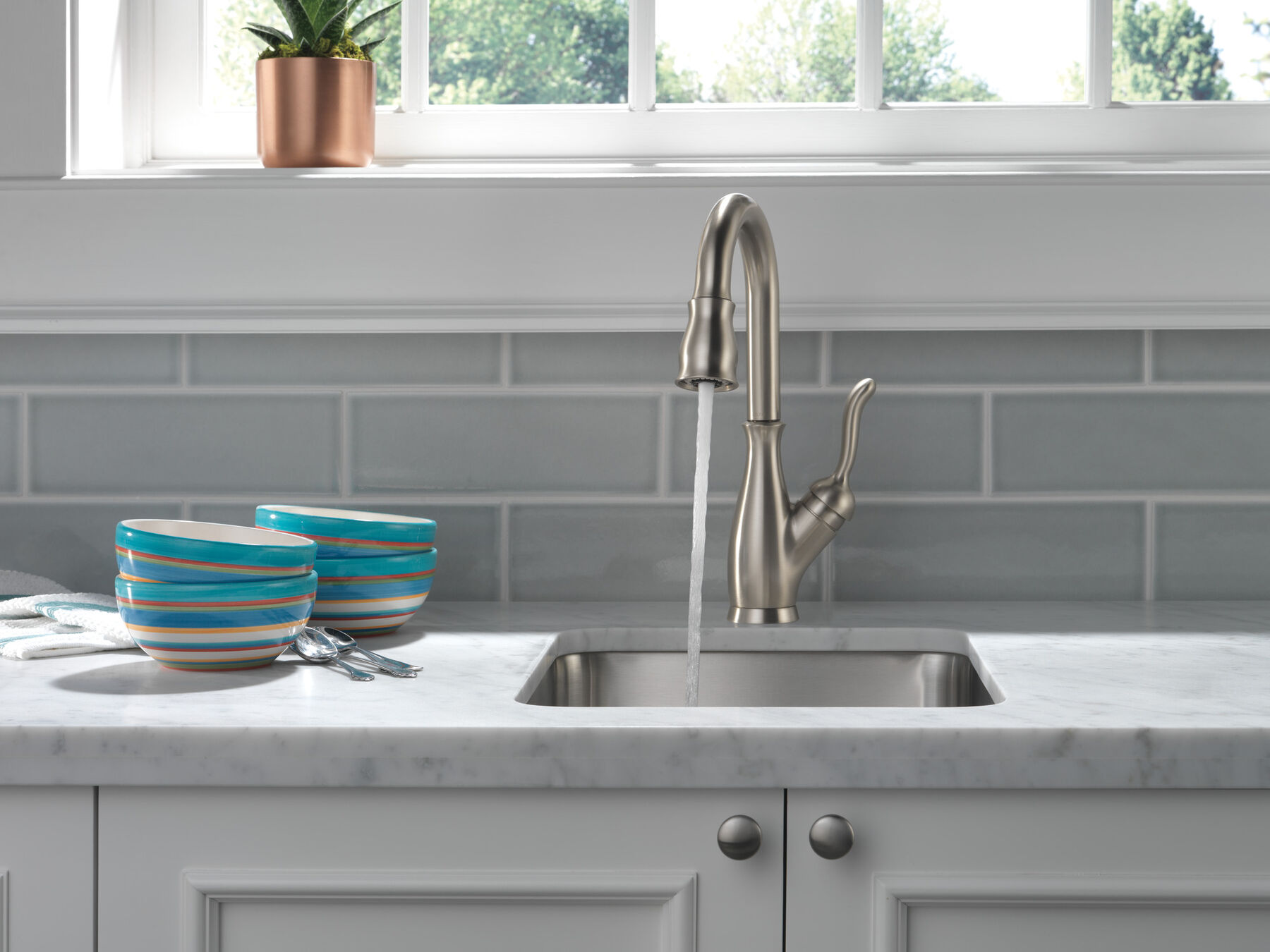 Single Handle Pull-Down Bar / Prep Faucet