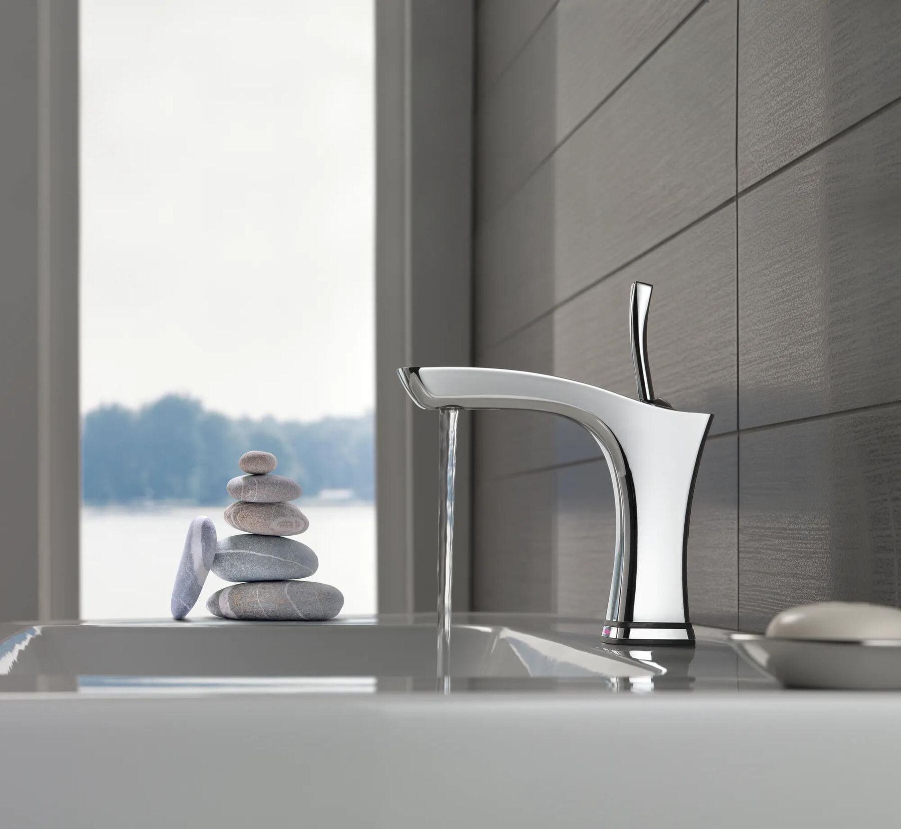 Single Handle Bathroom Faucet with Touch<sub>2</sub>O.xt&reg; Technology