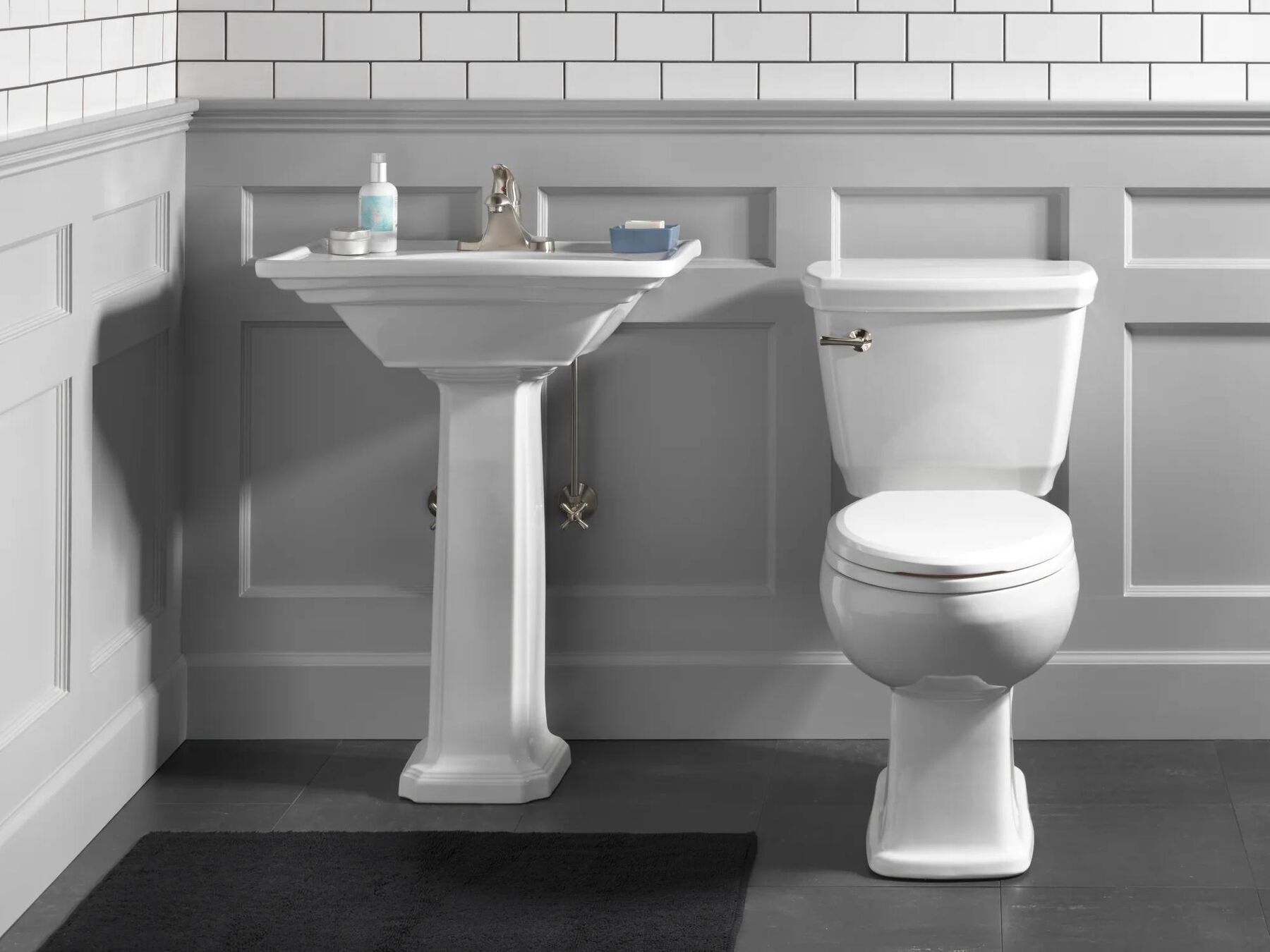 Single Handle Centerset Bathroom Faucet