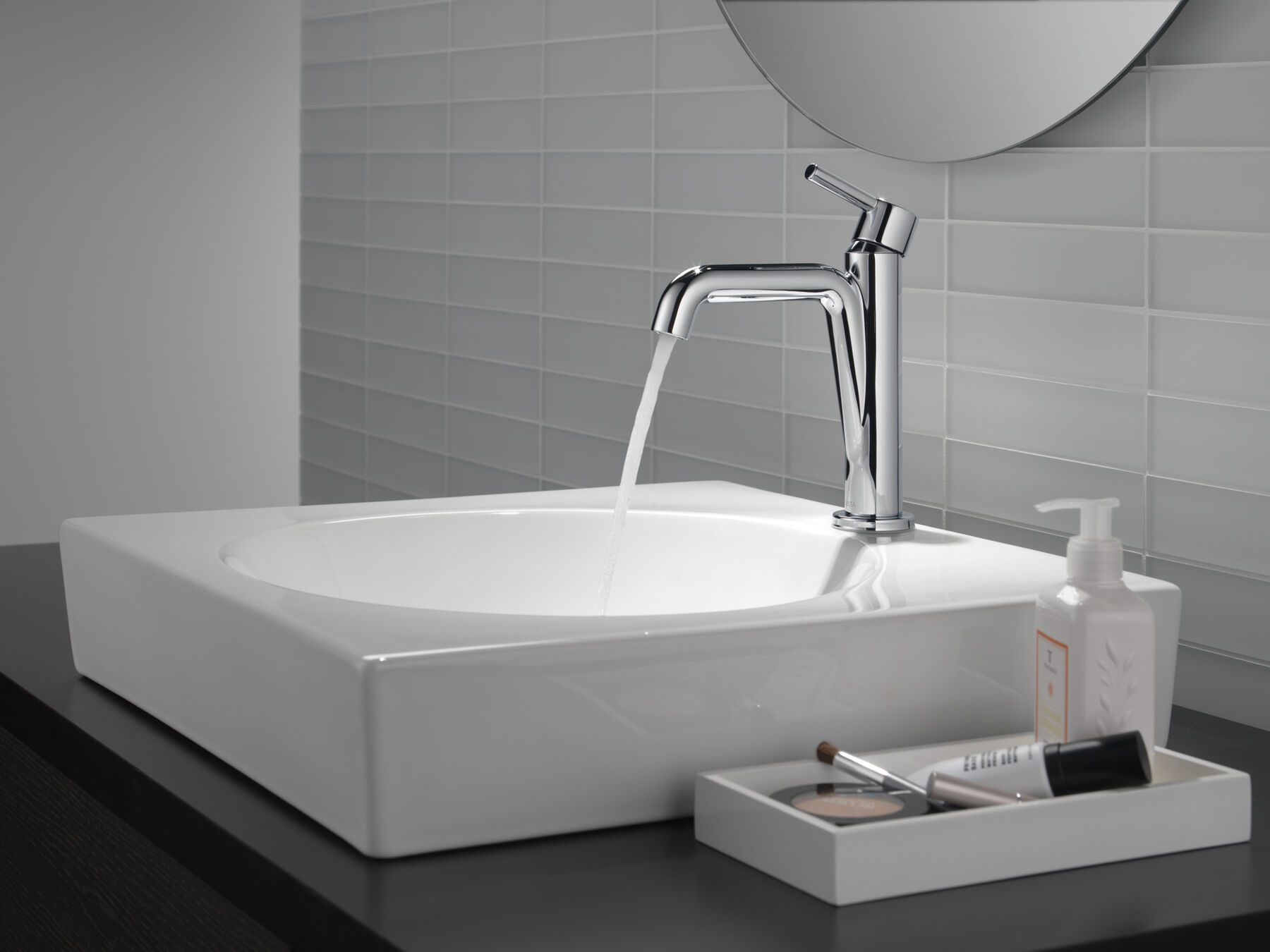 Single-Hole Bathroom Faucet (Recertified)