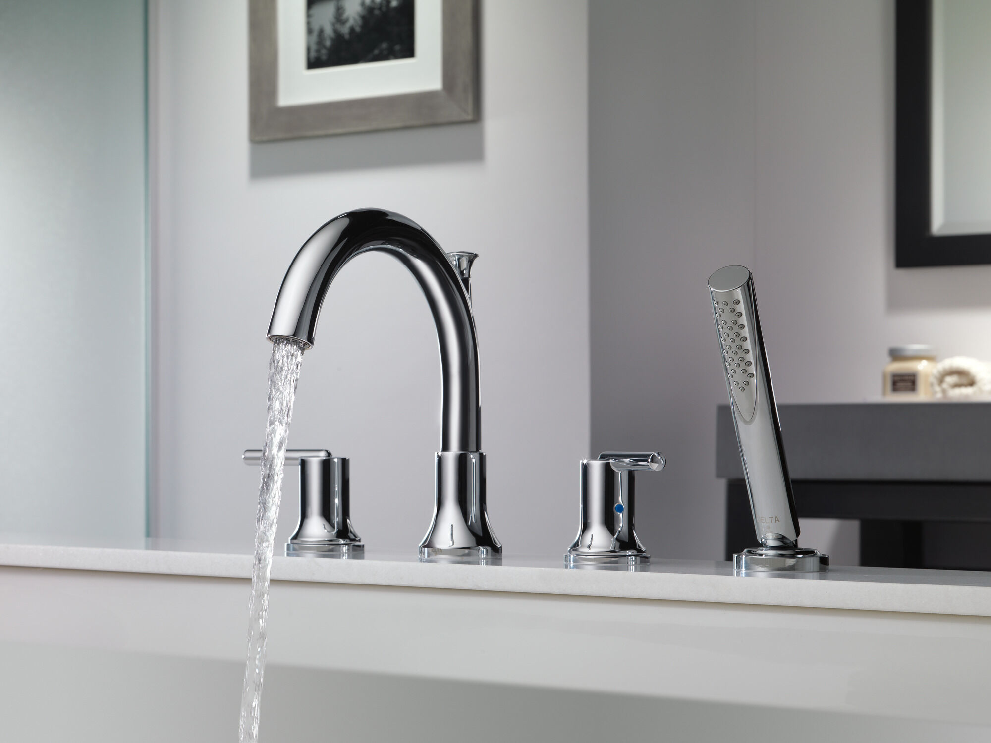 Roman Tub with Hand Shower Trim in Chrome T4759 | Delta Faucet