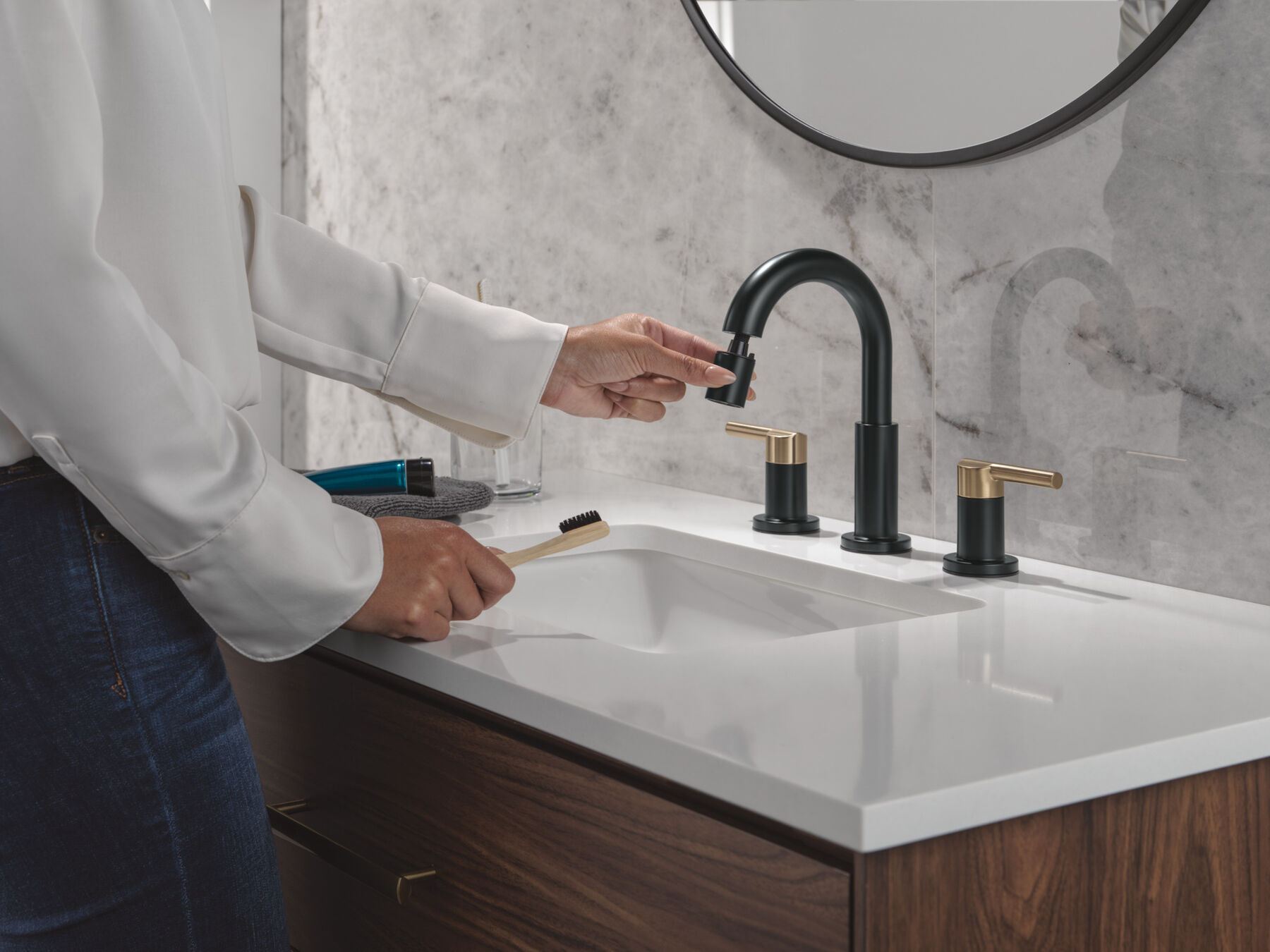 Two Handle Widespread Pull-Down Bathroom Faucet
