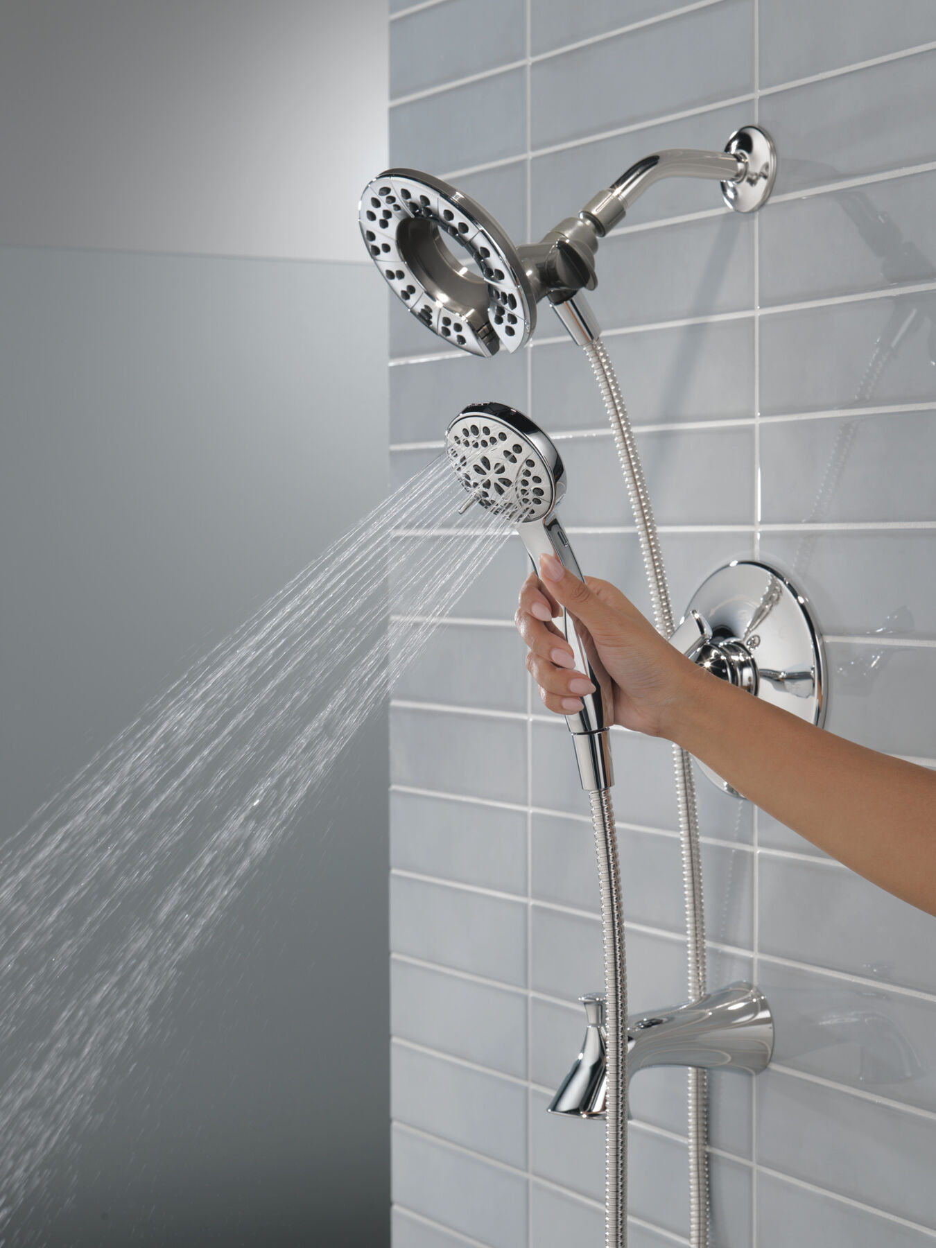 Monitor&reg;&nbsp;14 Series Tub & Shower With In2ition&reg;