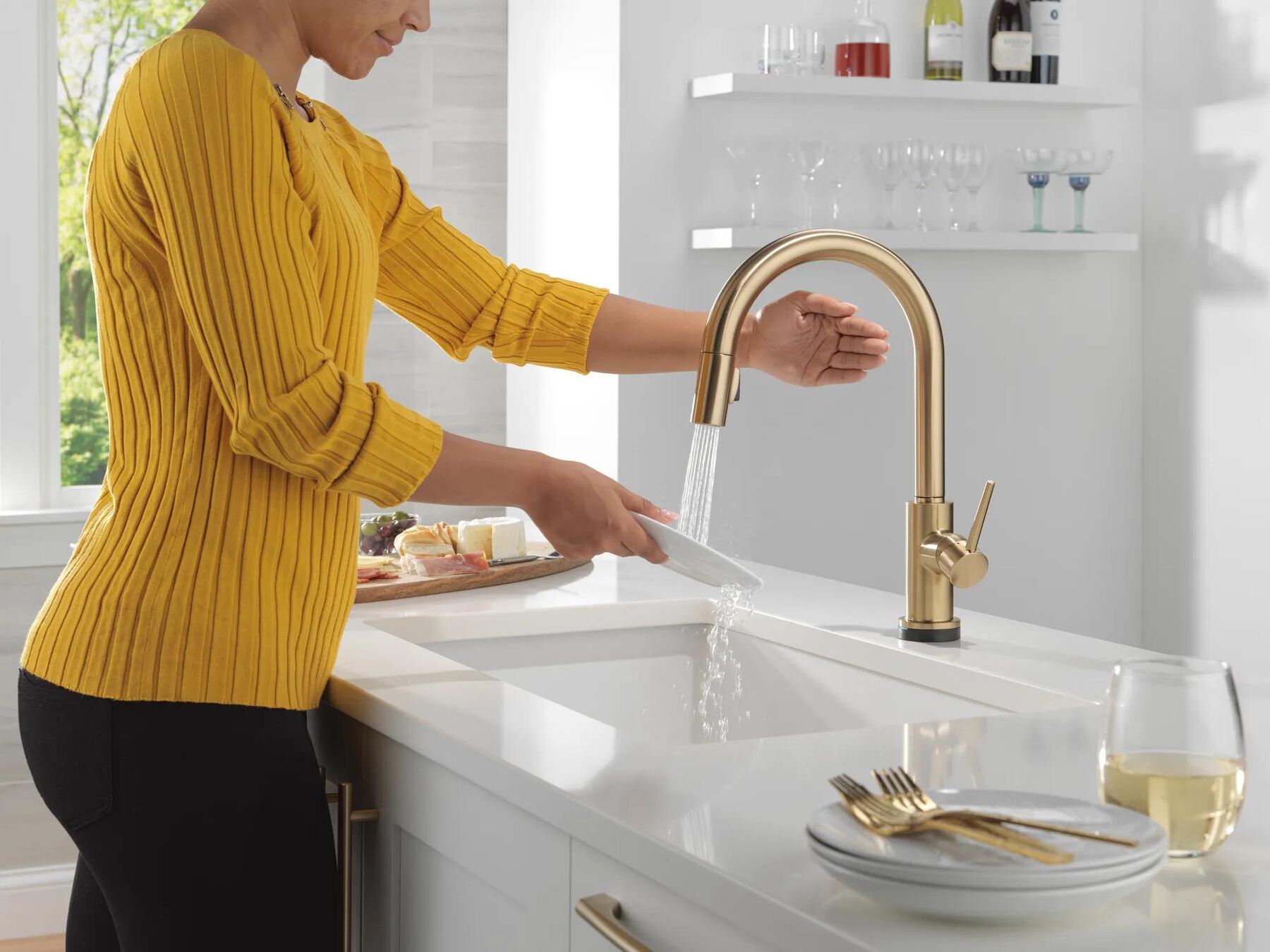 Touch2O with Touchless and VoiceIQ&reg; Technology Single Handle Pull-Down Kitchen Faucet with Soap Dispenser