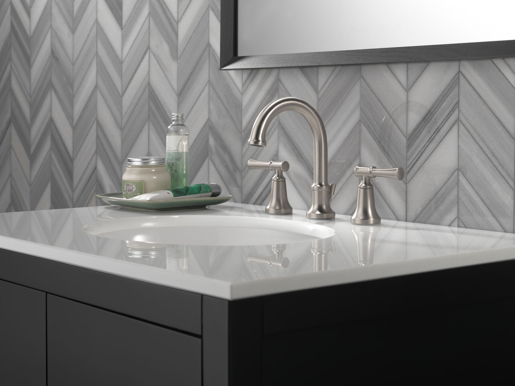 Two Handle Widespread Bathroom Faucet