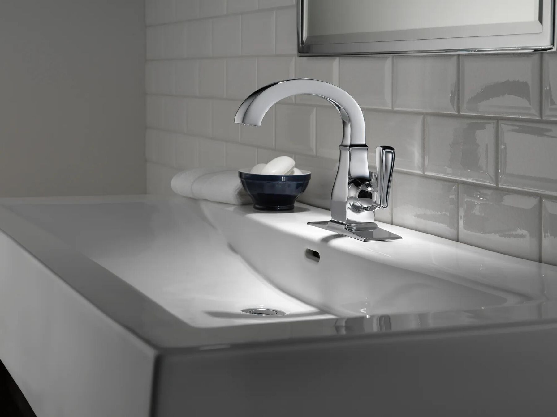 Single Handle Bathroom Faucet