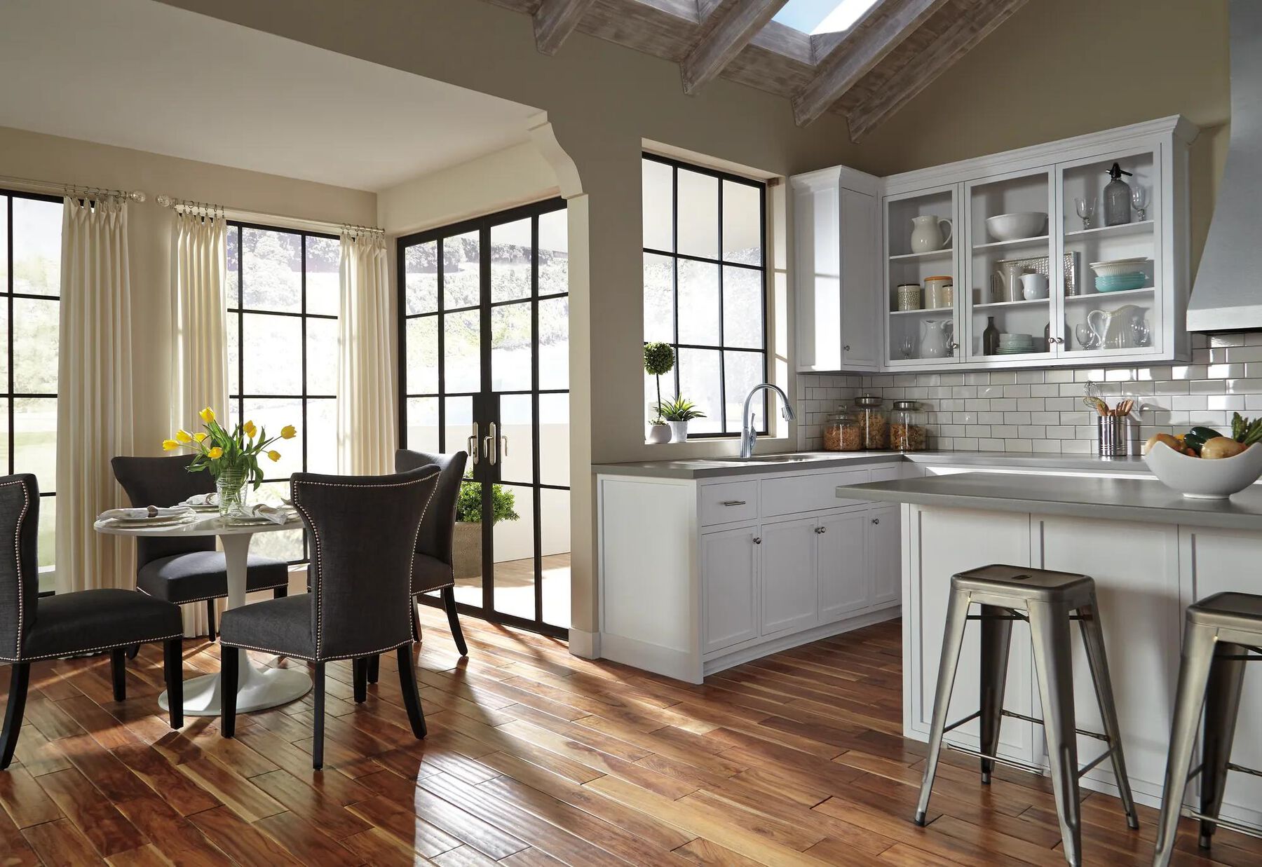 Single Handle Pull-Down Kitchen Faucet