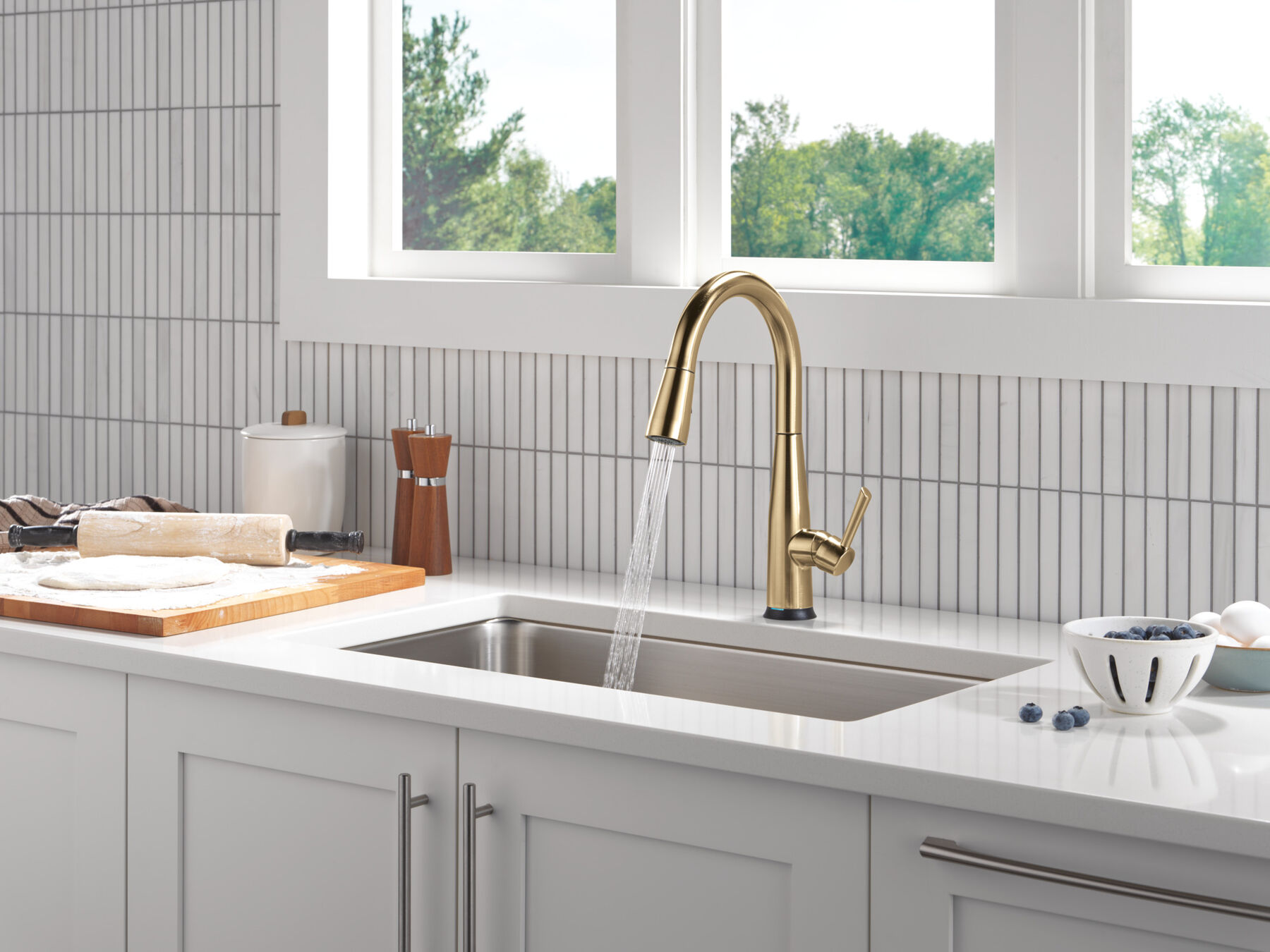 VoiceIQ&reg; Single Handle Pull-Down Faucet with Touch<sub>2</sub>O&reg; Technology
