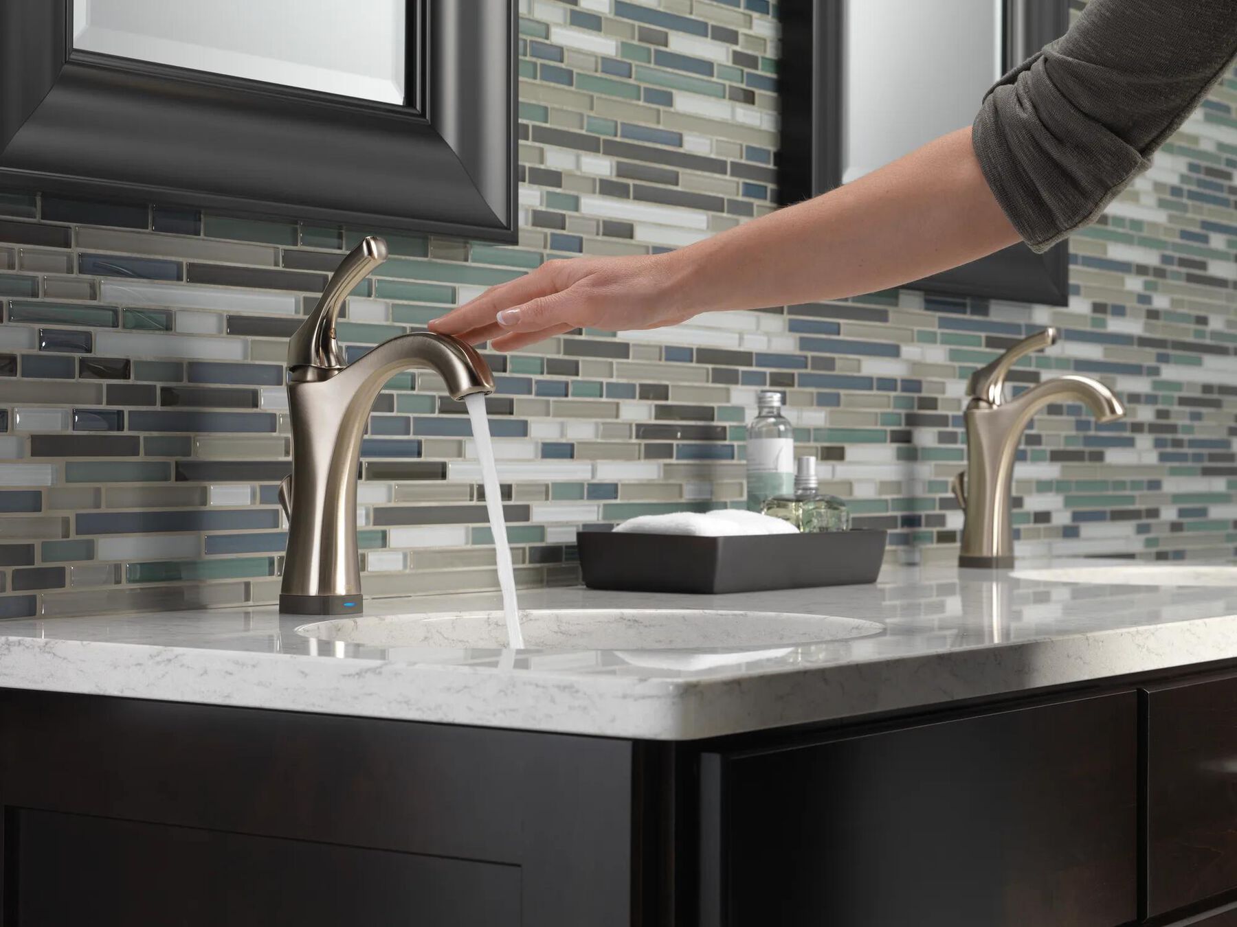 Single Handle Bathroom Faucet with Touch<sub>2</sub>O.xt&reg; Technology