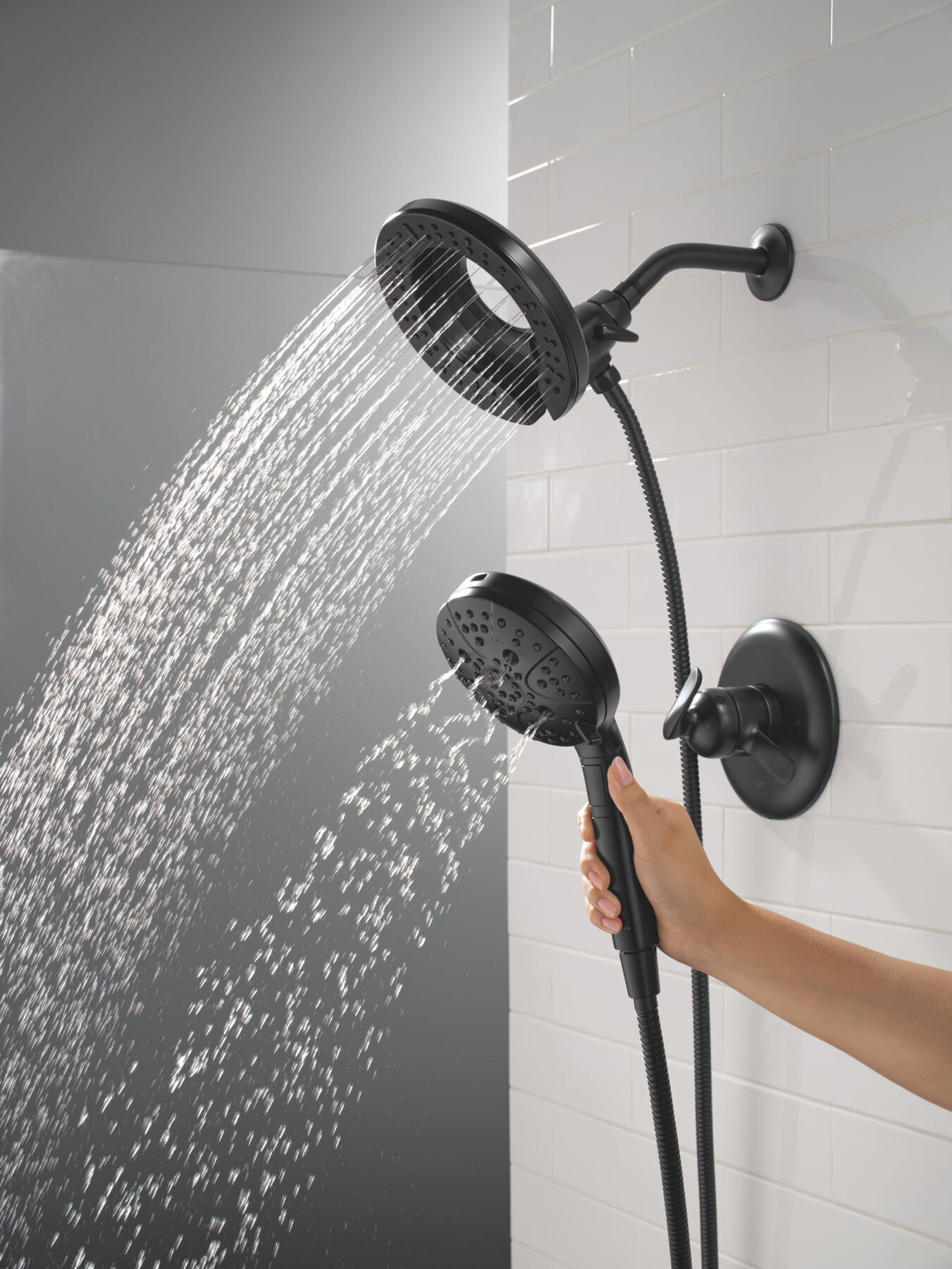 17 Series Shower Trim with In2ition Shower Head