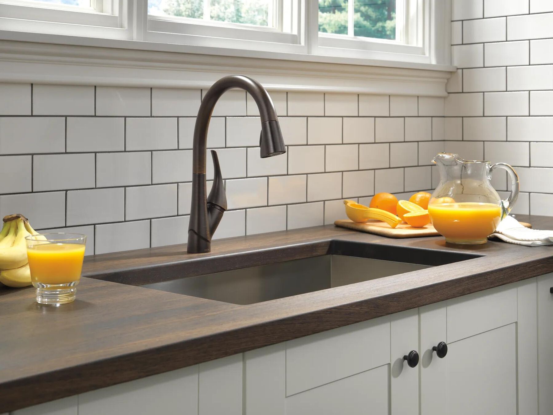 Single Handle Pull-Down Kitchen Faucet with ShieldSpray&reg; Technology