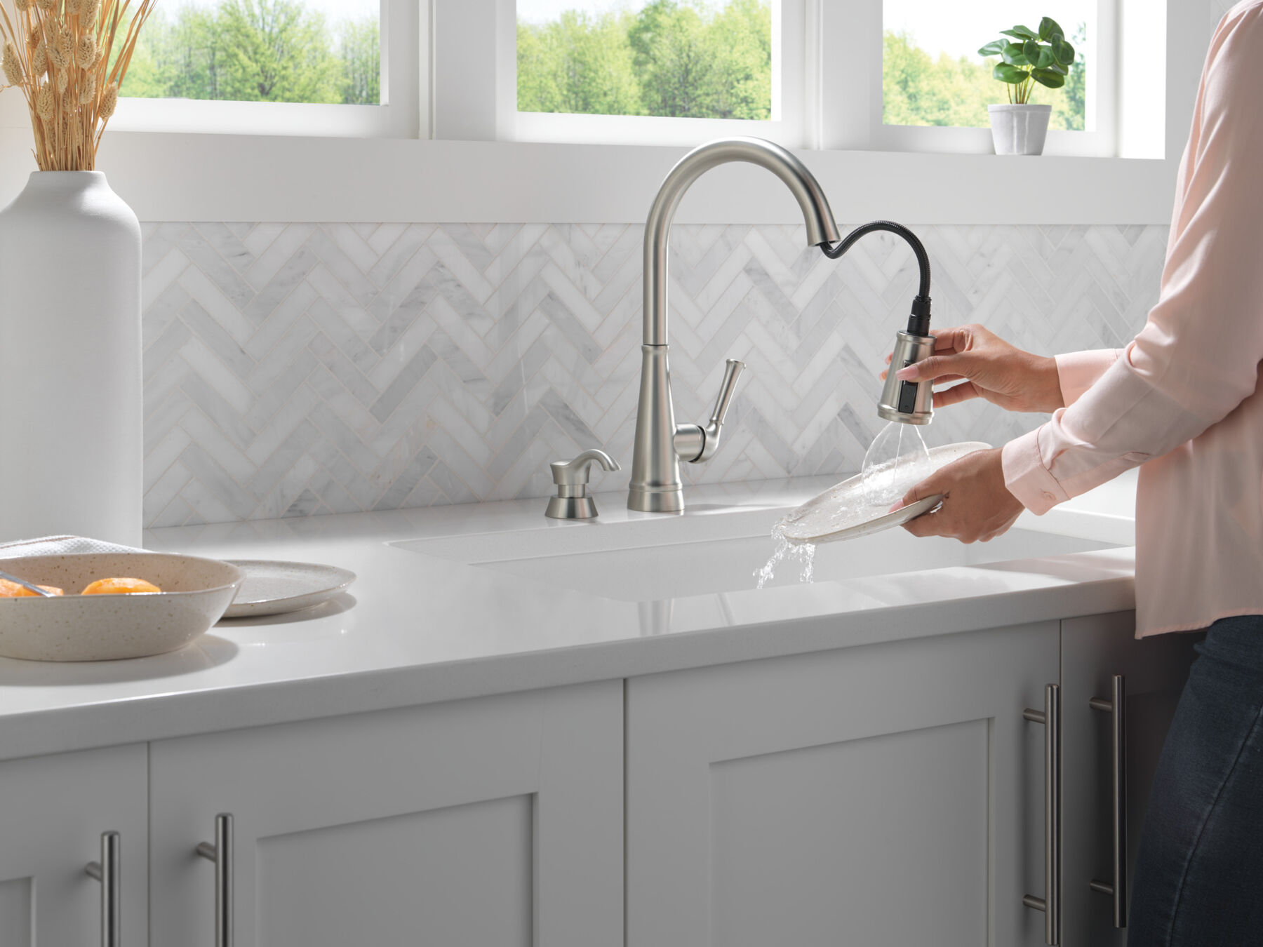 Pull-Down Kitchen Faucet w/Soap (Recertified)