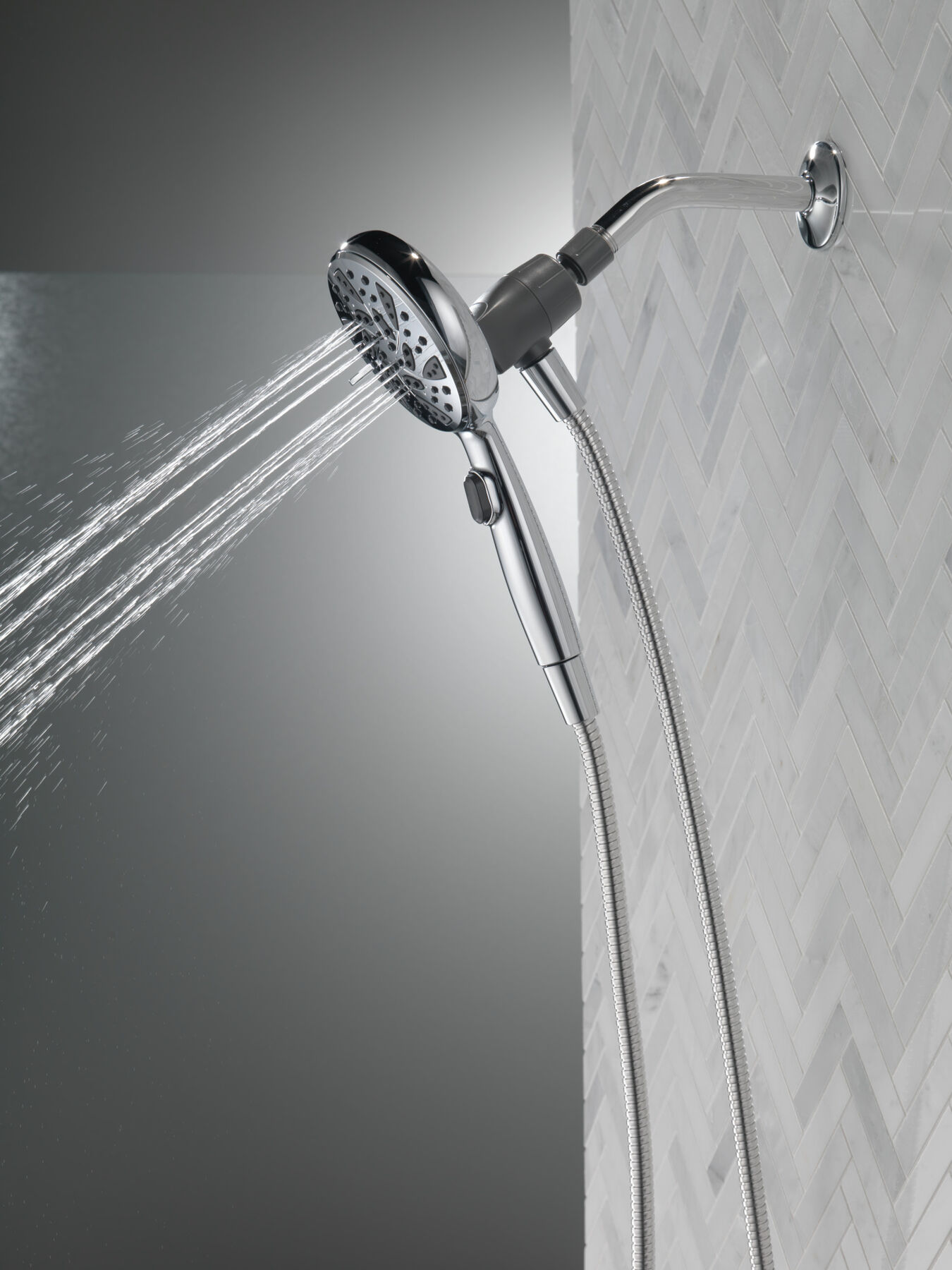 6-Setting SureDock&reg; Magnetic Hand Shower