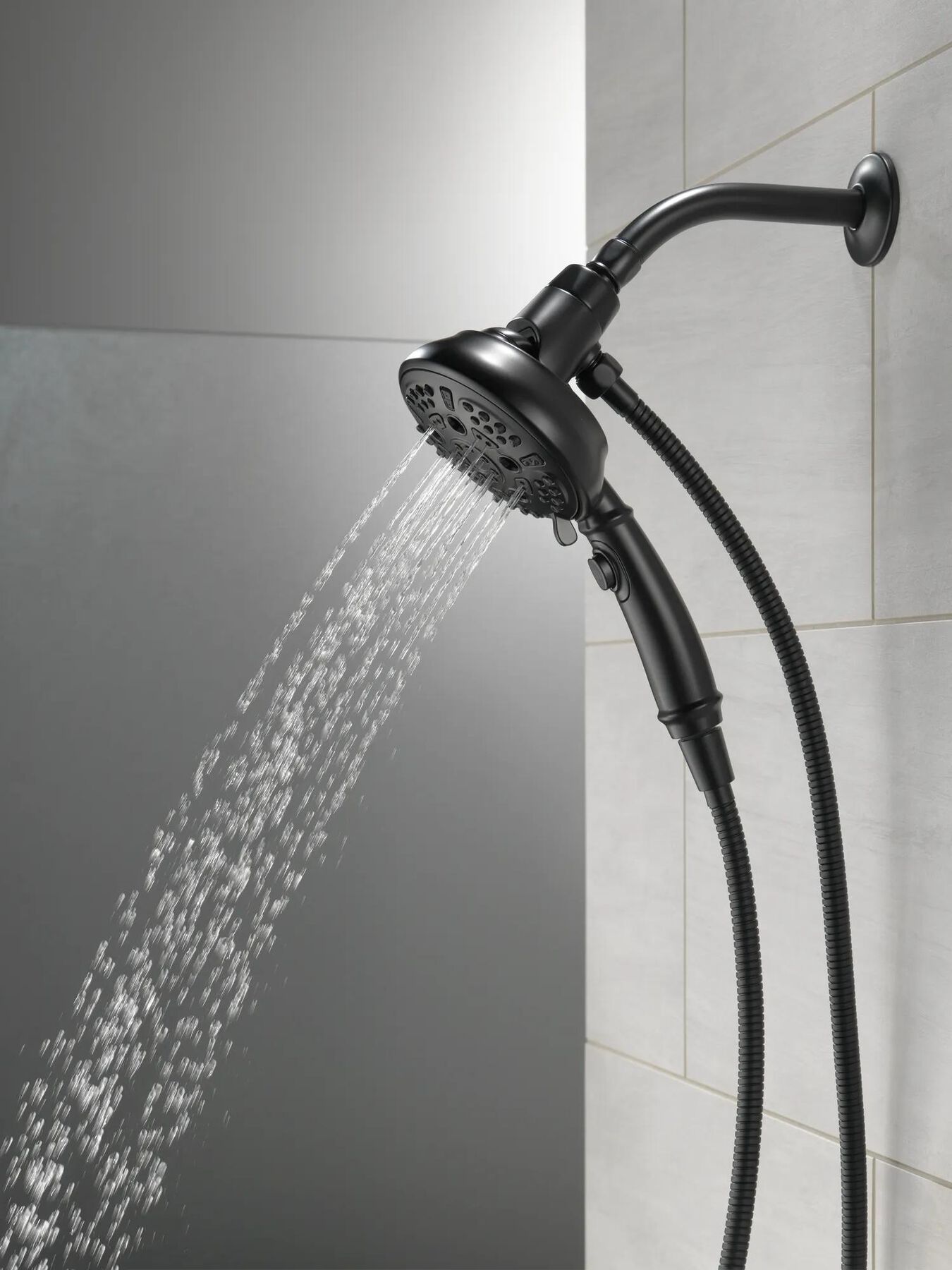 SureDock&trade; 7-Setting Hand Shower