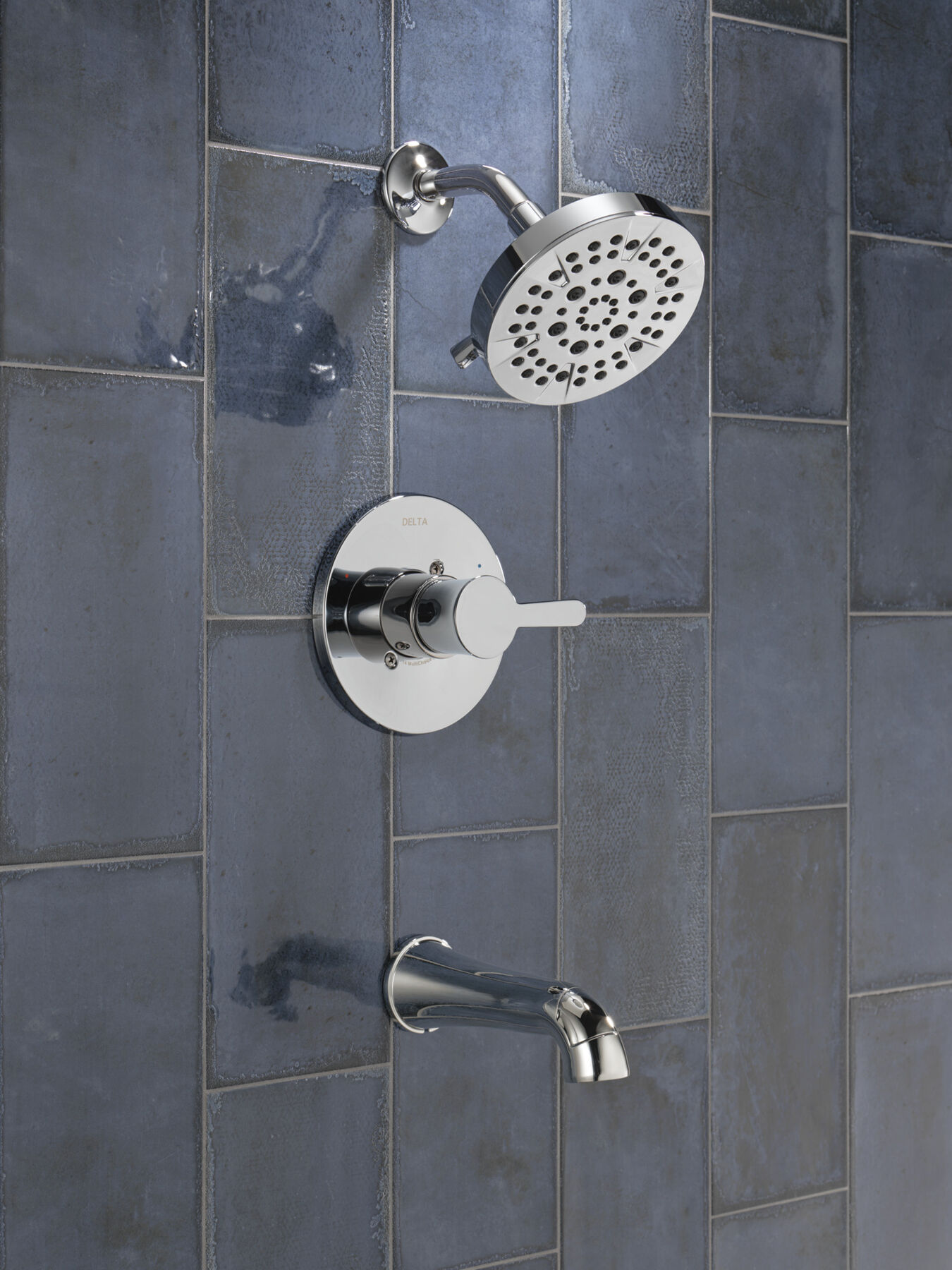 Monitor&reg; 14 Series Tub and Shower