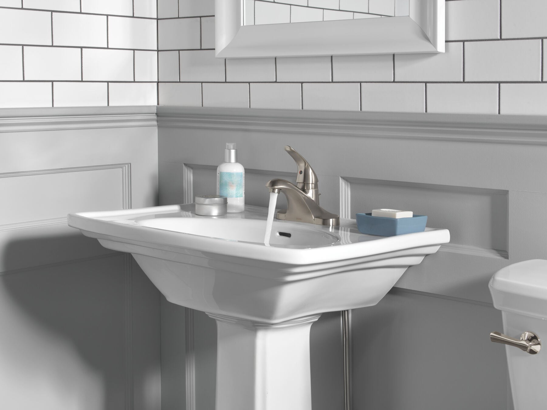 Single Handle Centerset Bathroom Faucet