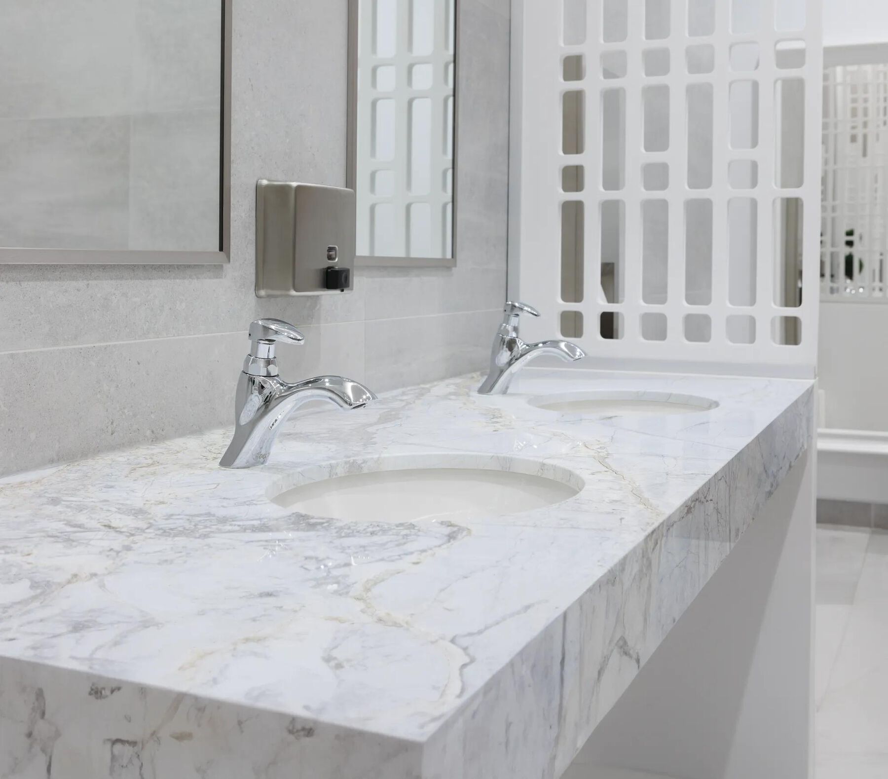 ADA Lever Metering Faucet with Mixing Tee