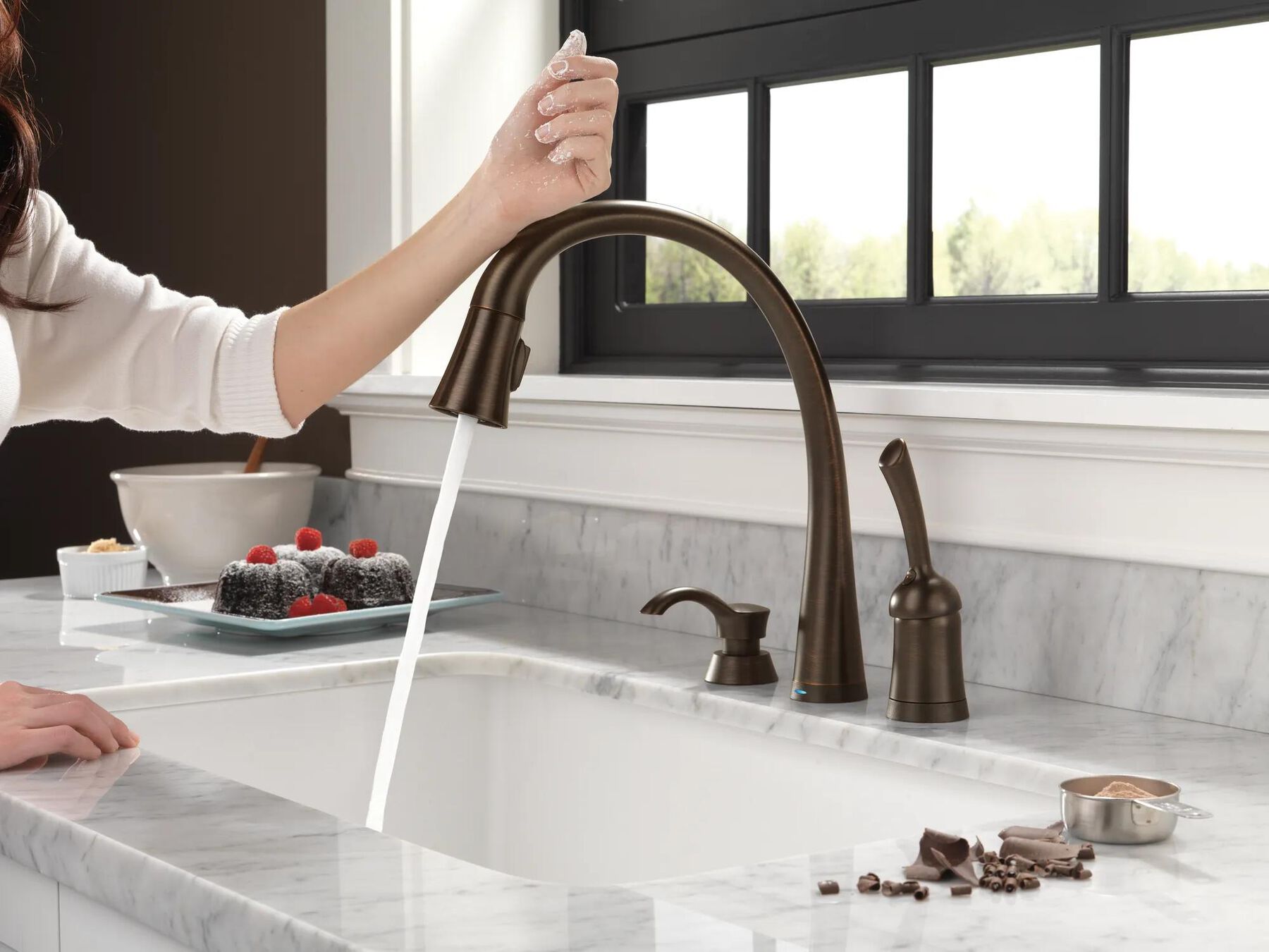 Single Handle Pull-Down Kitchen Faucet with Touch2O&reg; Technology and Soap Dispenser