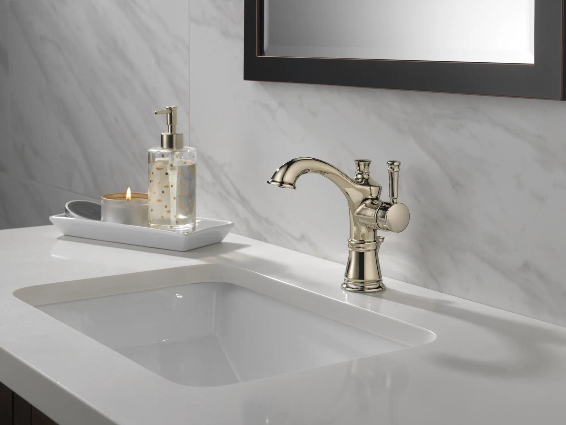 Single Handle Centerset Bathroom Faucet