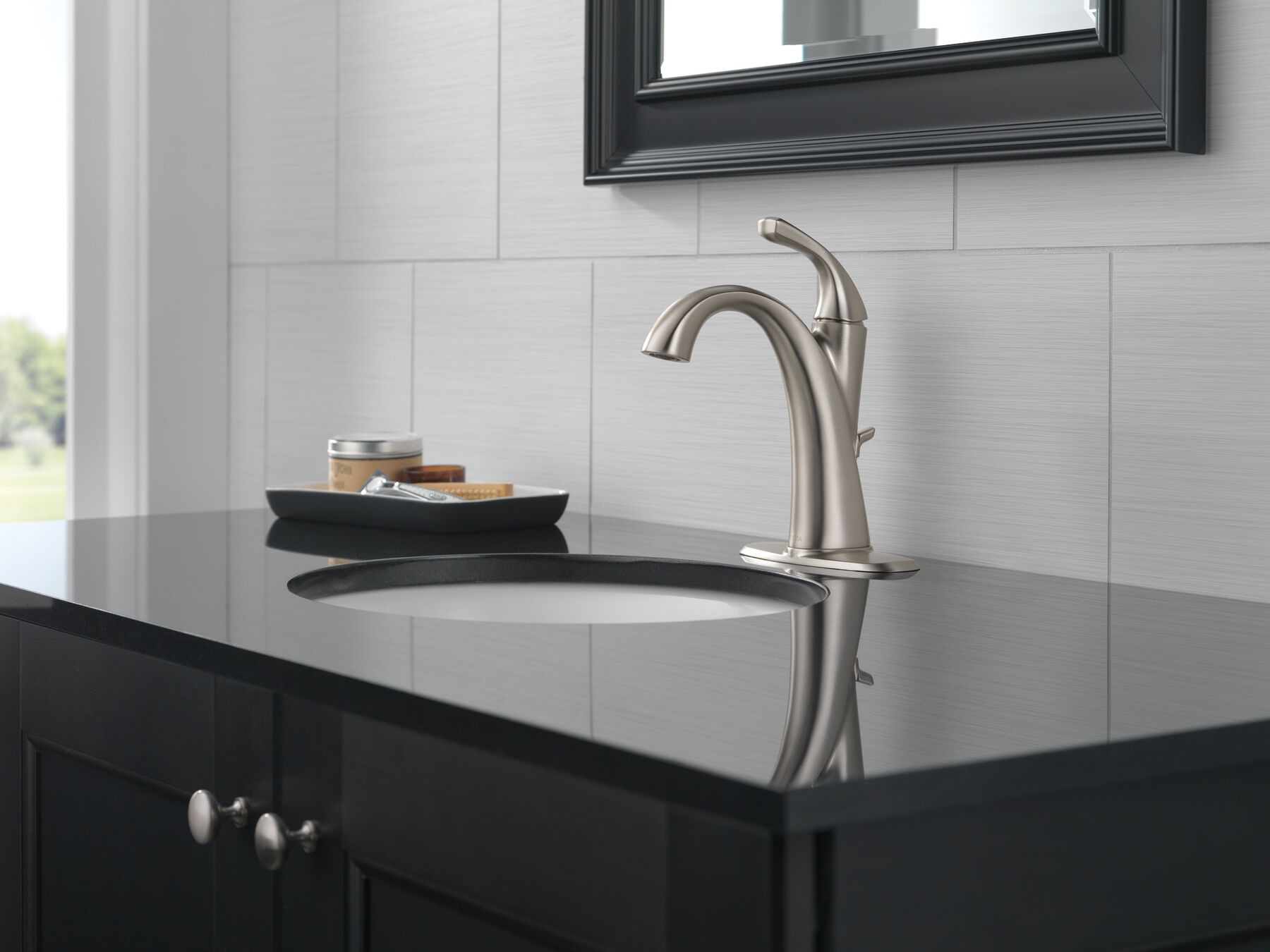 Single Handle Centerset Bathroom Faucet