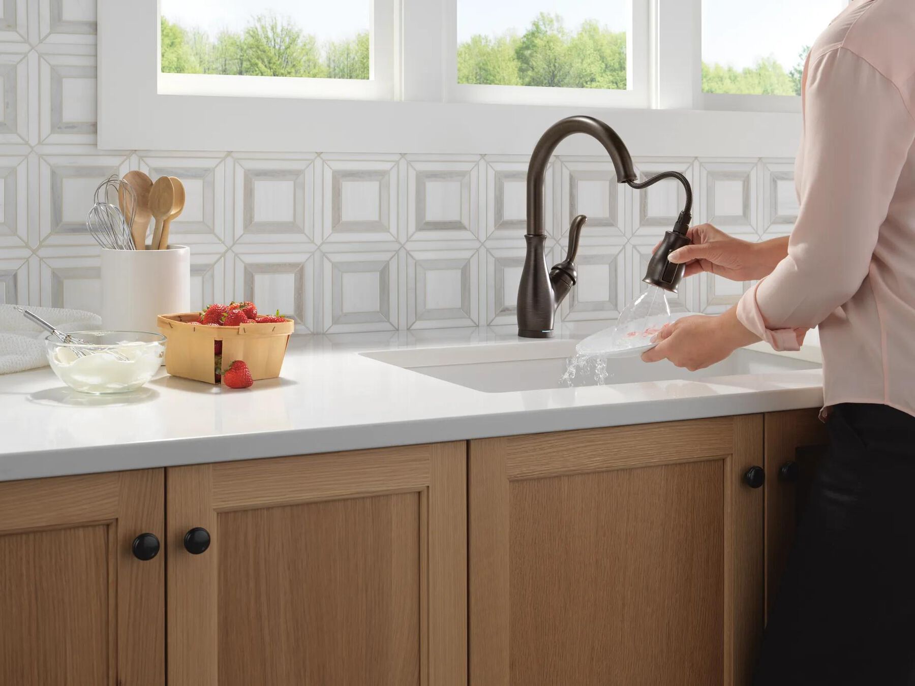 Touch2O with Touchless and VoiceIQ&reg; Technology Single Handle Pull-Down Kitchen Faucet with Soap Dispenser