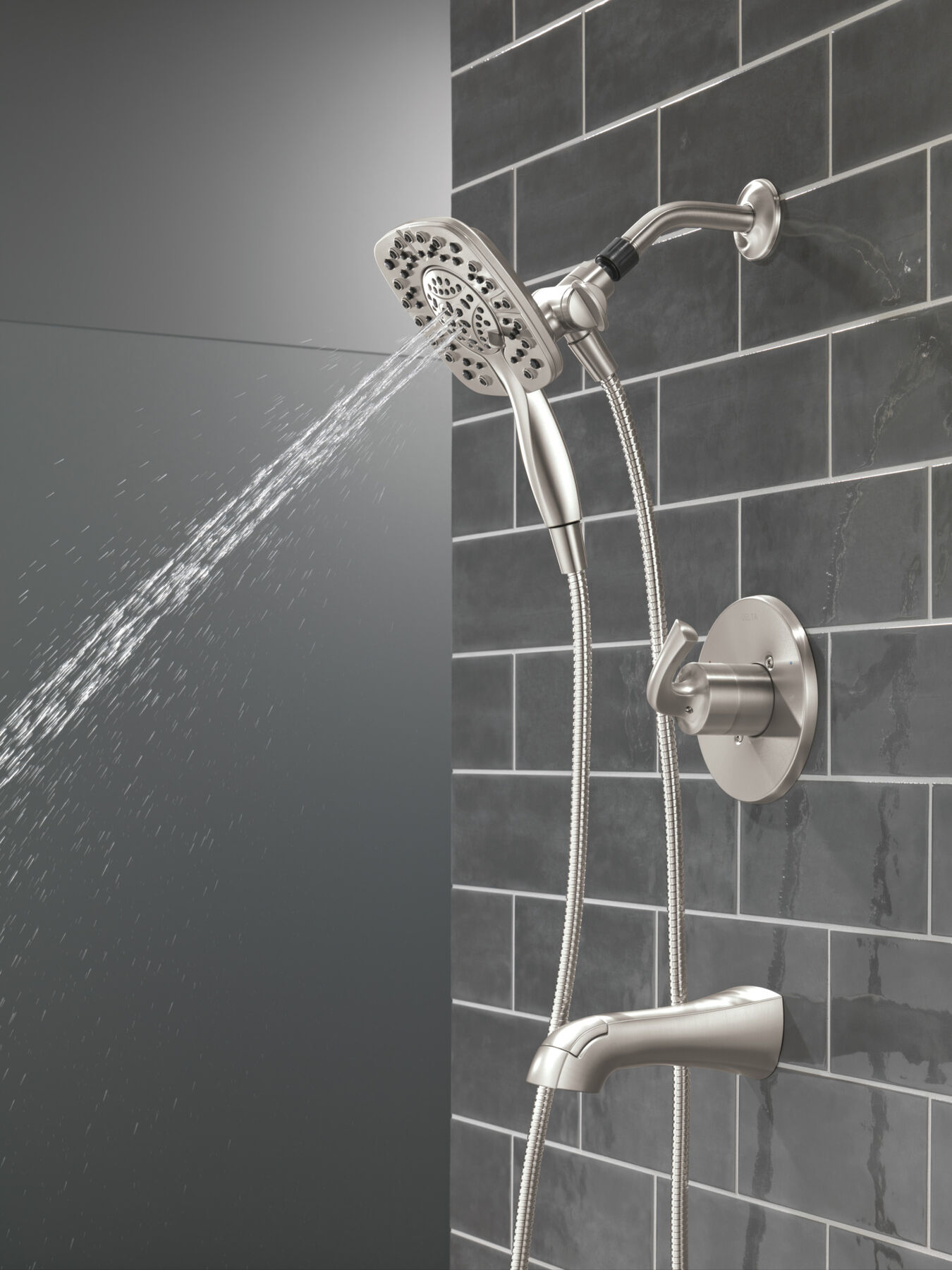 Monitor&reg; 14 Series Tub and Shower