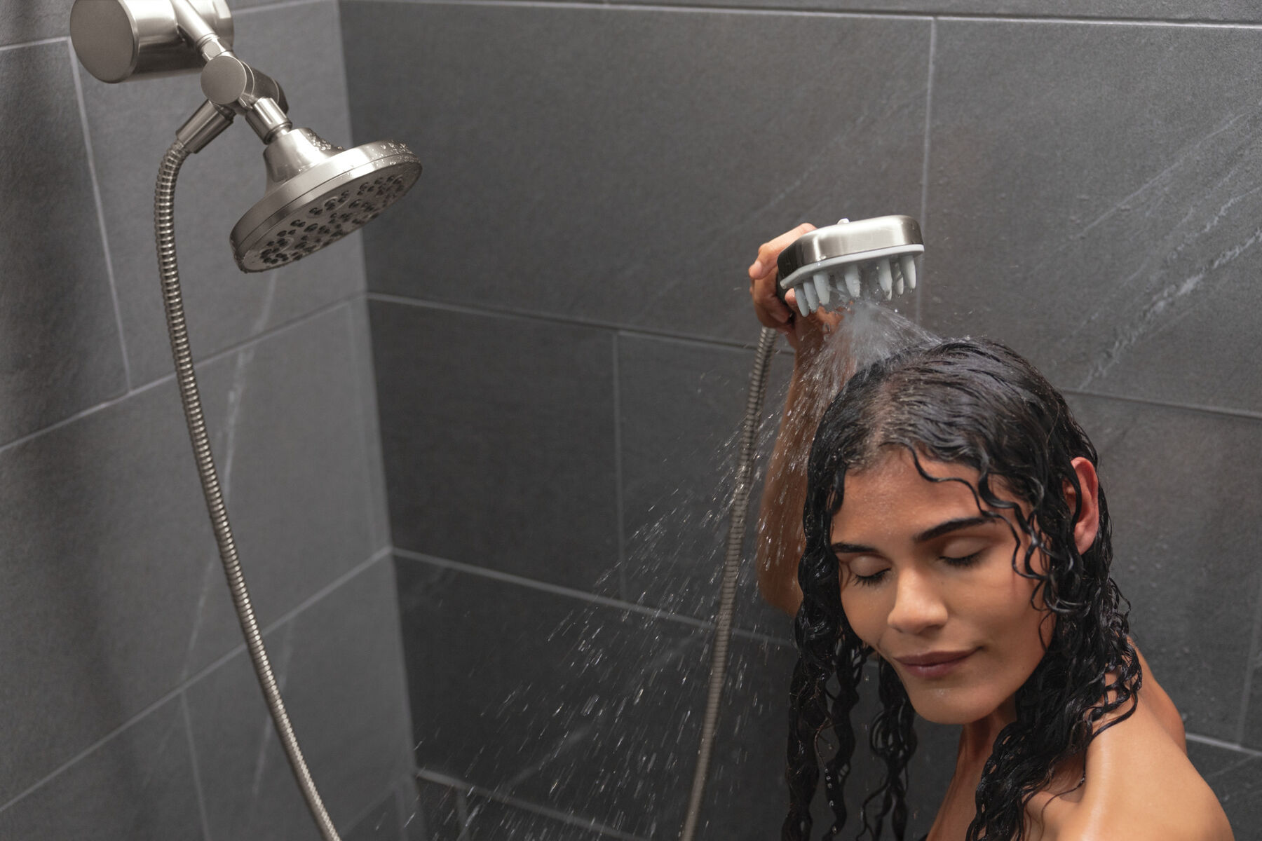 Detangling Shower Tool