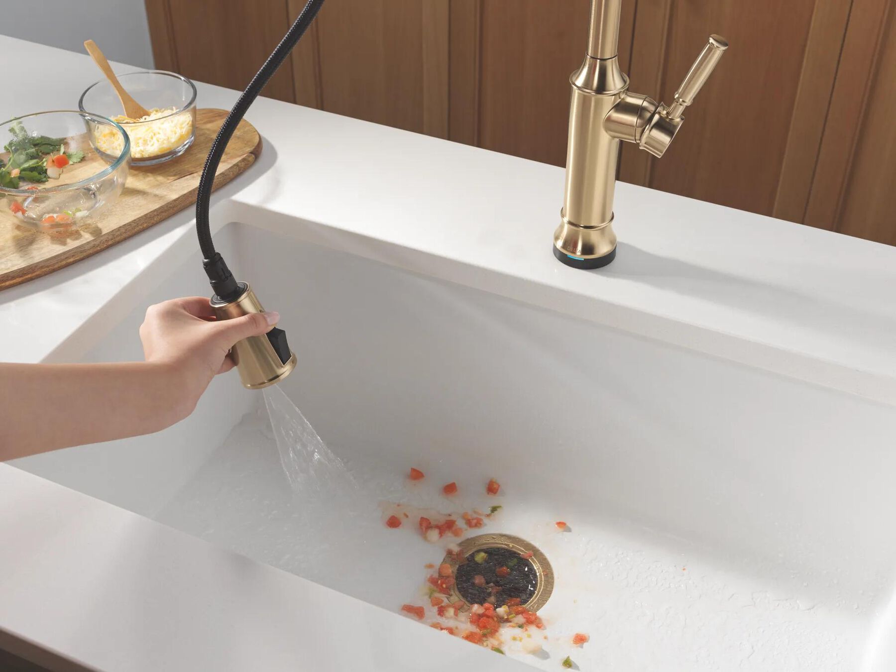 Touch2O&reg; Technology Kitchen Faucet with Touchless Technology